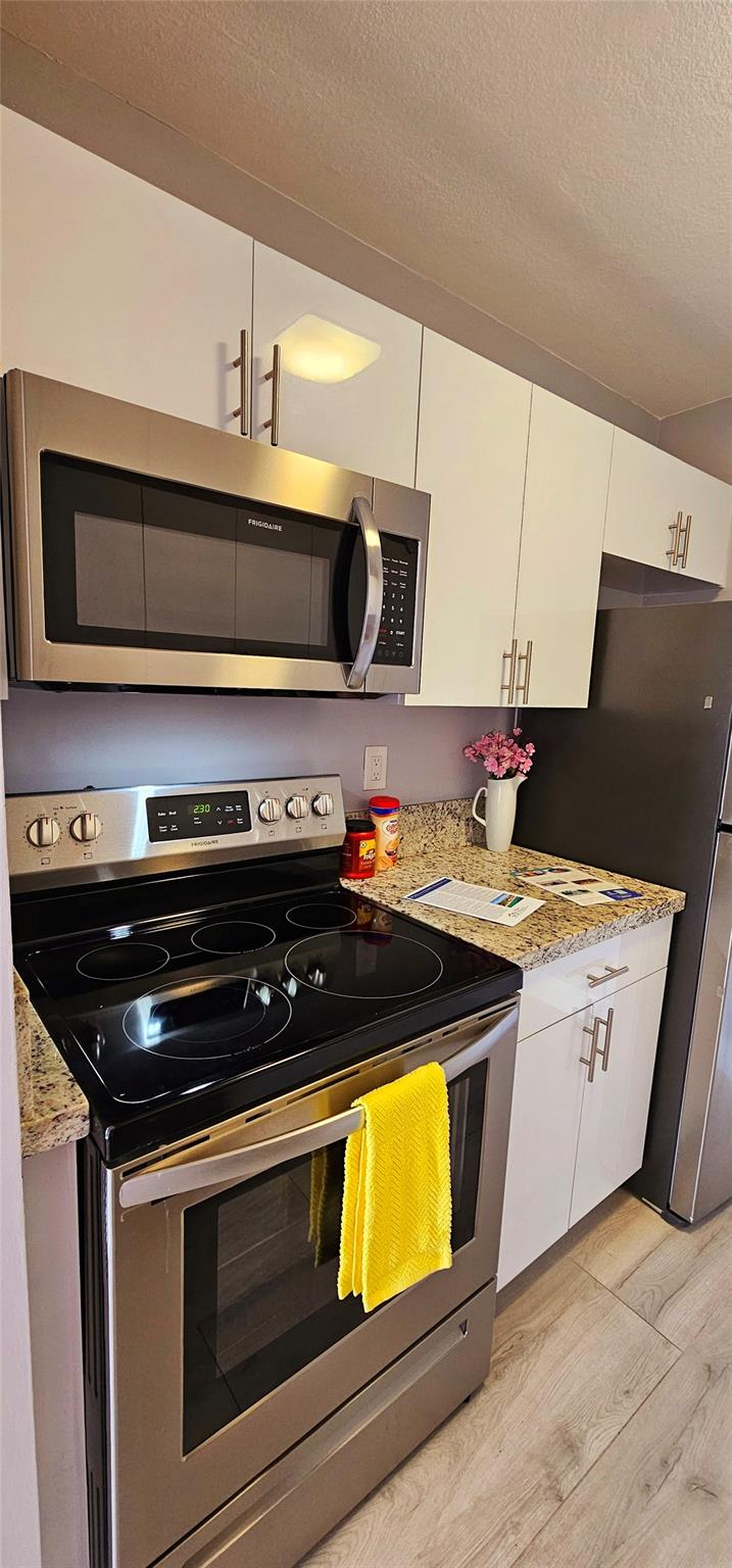 2000 NE 135th Street 605
