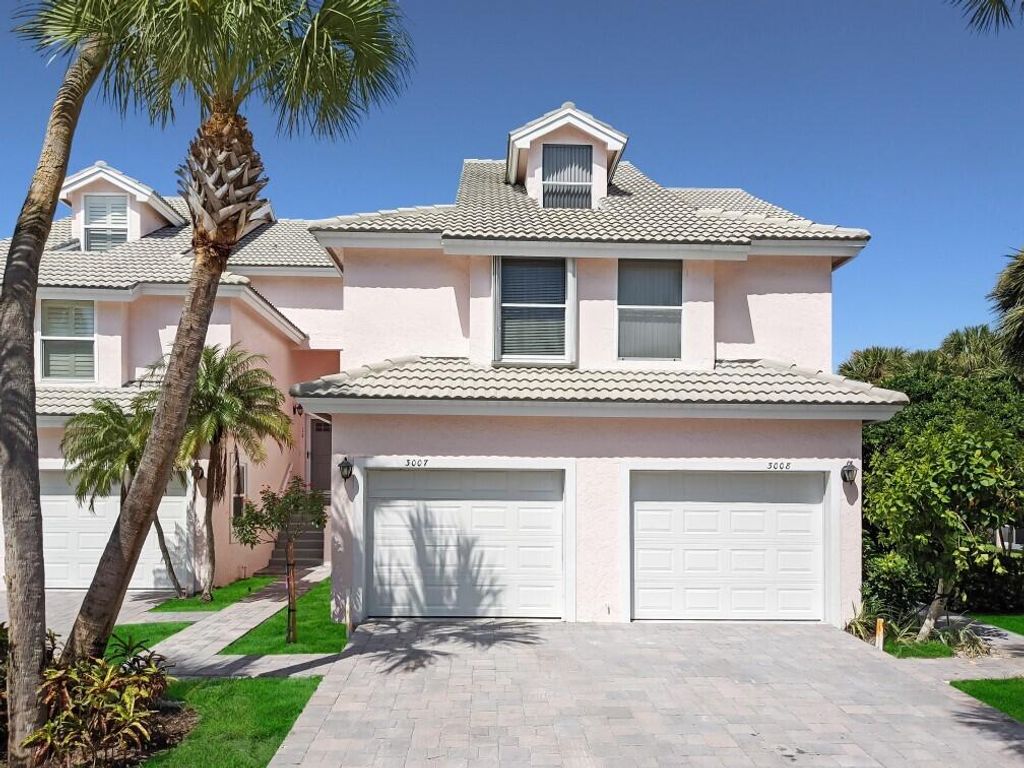 Photo of 3007 Fairway Drive N, Jupiter, FL 33477 (MLS # R10775097)