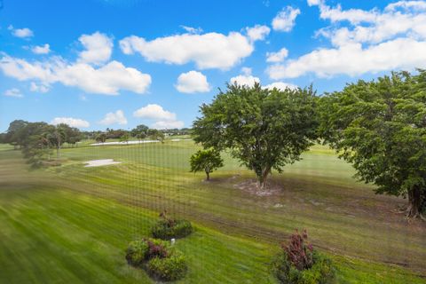 A home in Lake Worth