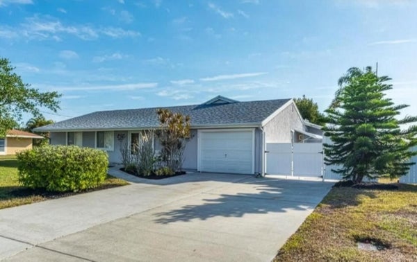 112 KILDARE DR, SEBASTIAN, FL 32958 - Image 2028286a8a858dfbcd6055e49fa70ee1/1961514662