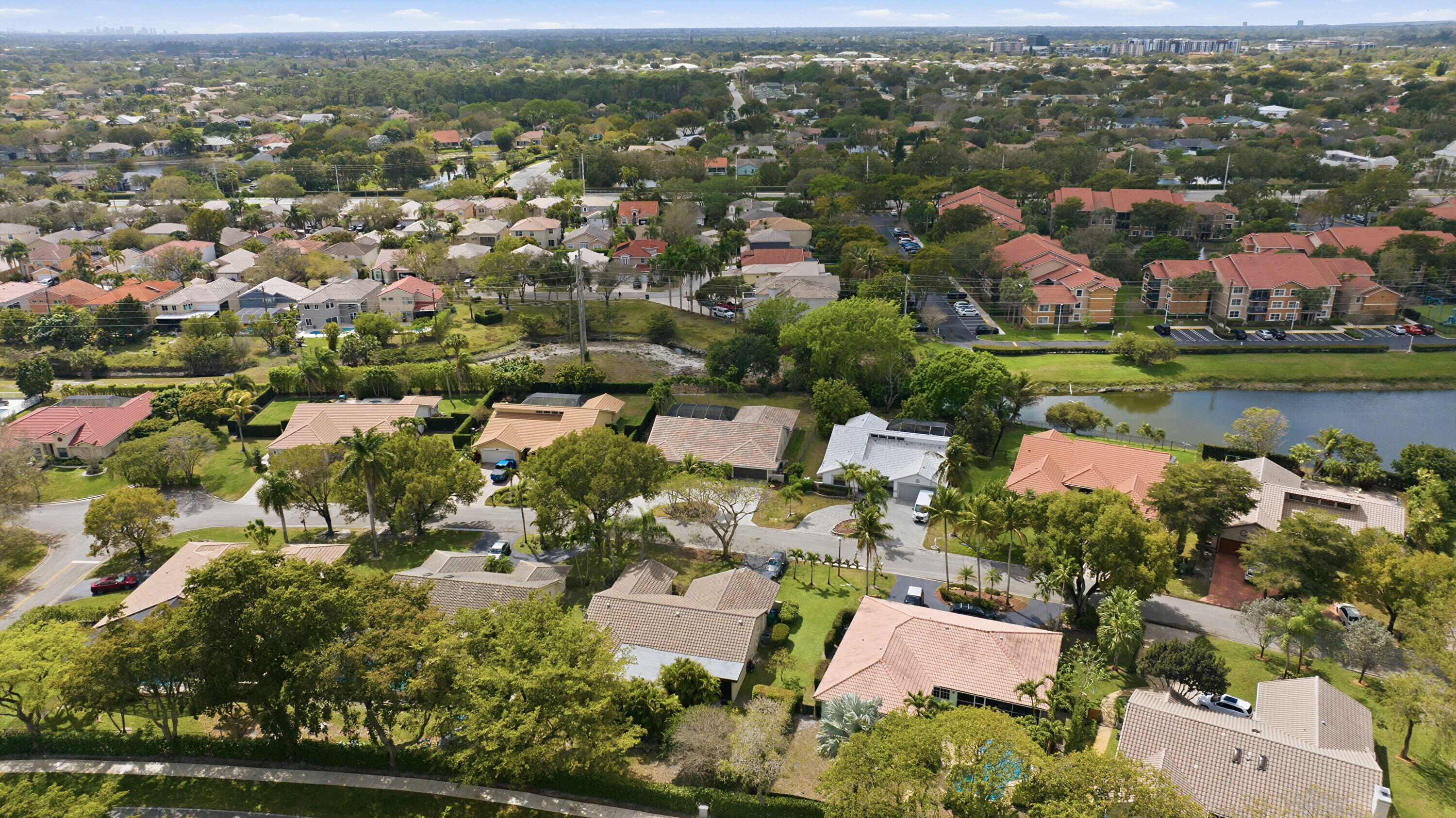 PINE RIDGE - Residential