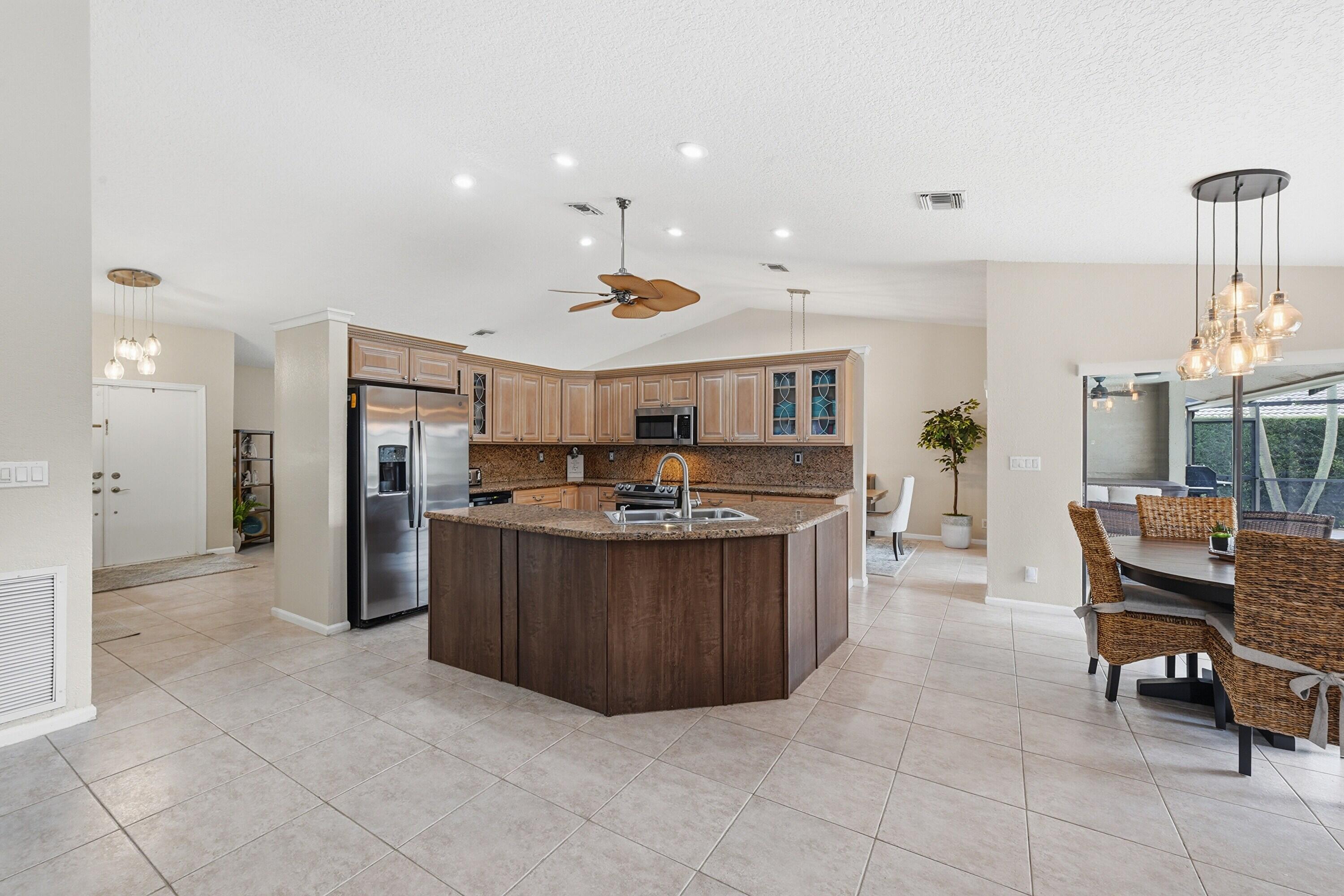 PINE RIDGE - Residential