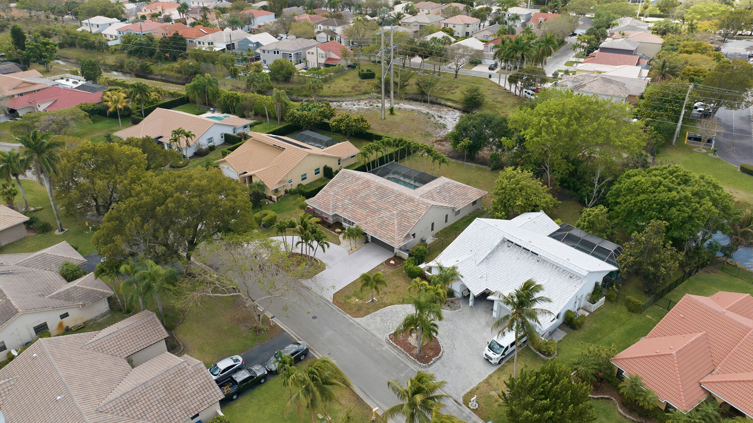 PINE RIDGE - Residential