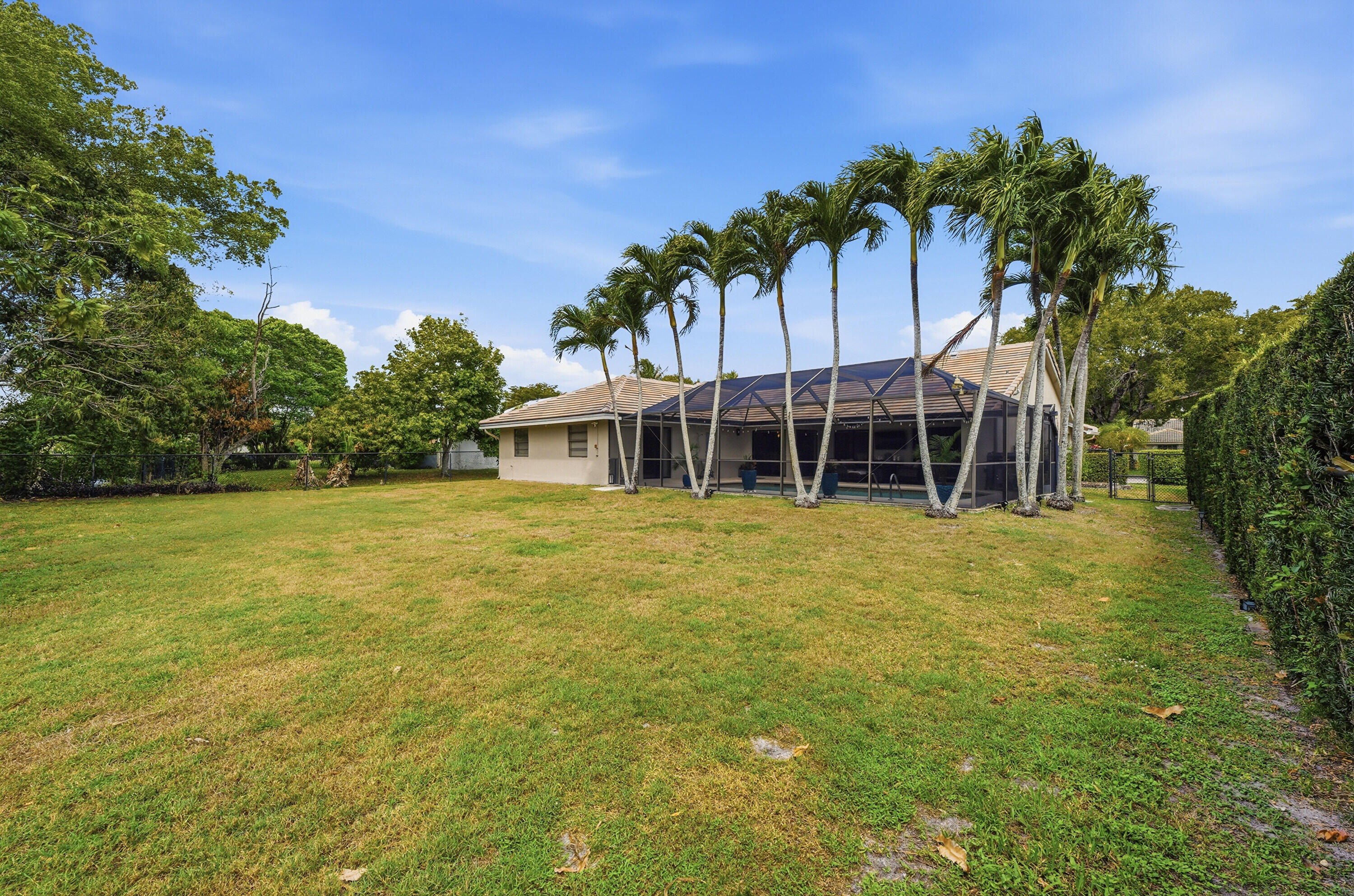 PINE RIDGE - Residential