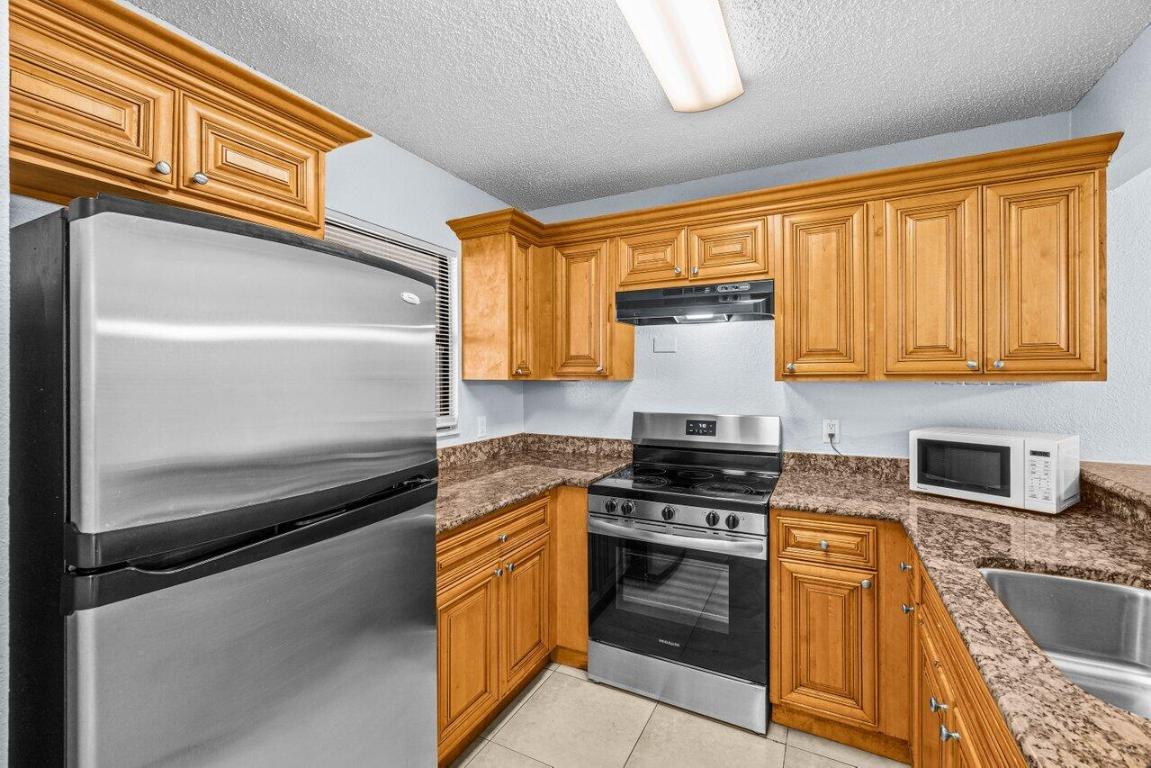 PALM BEACH GRANDE CONDO - Residential