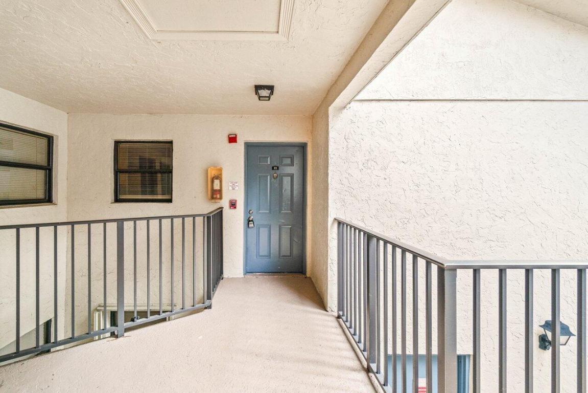 1495 Lake Crystal Drive H