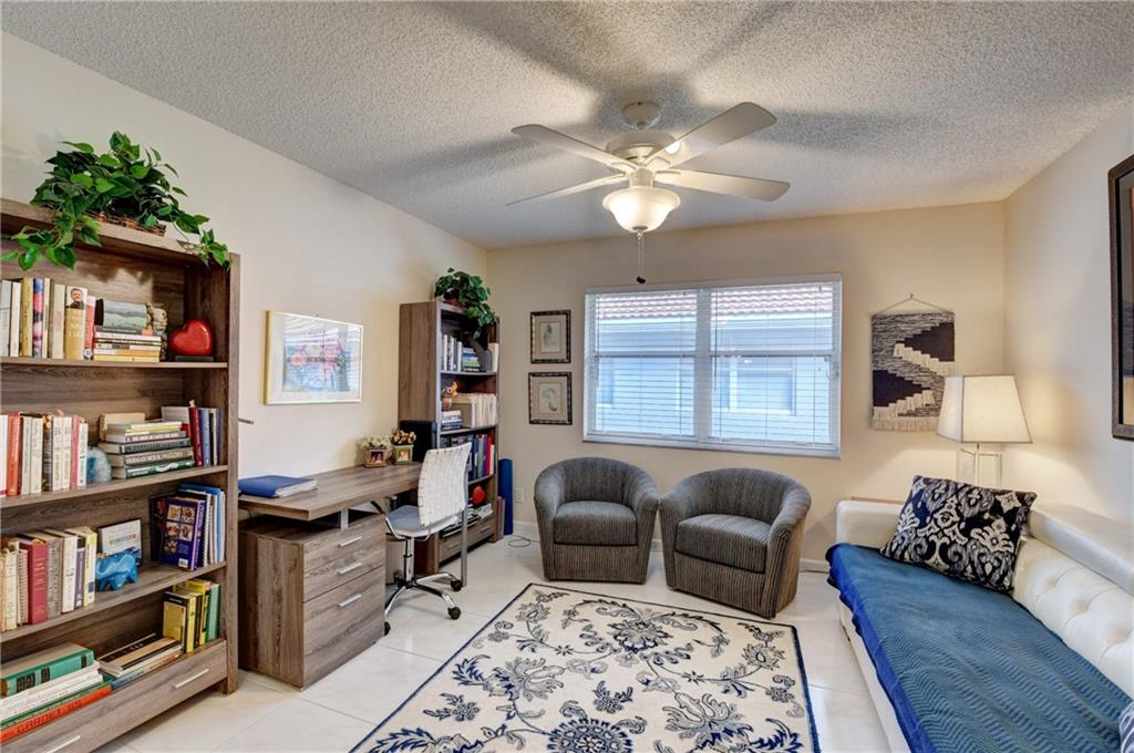 Palm Isles - Residential