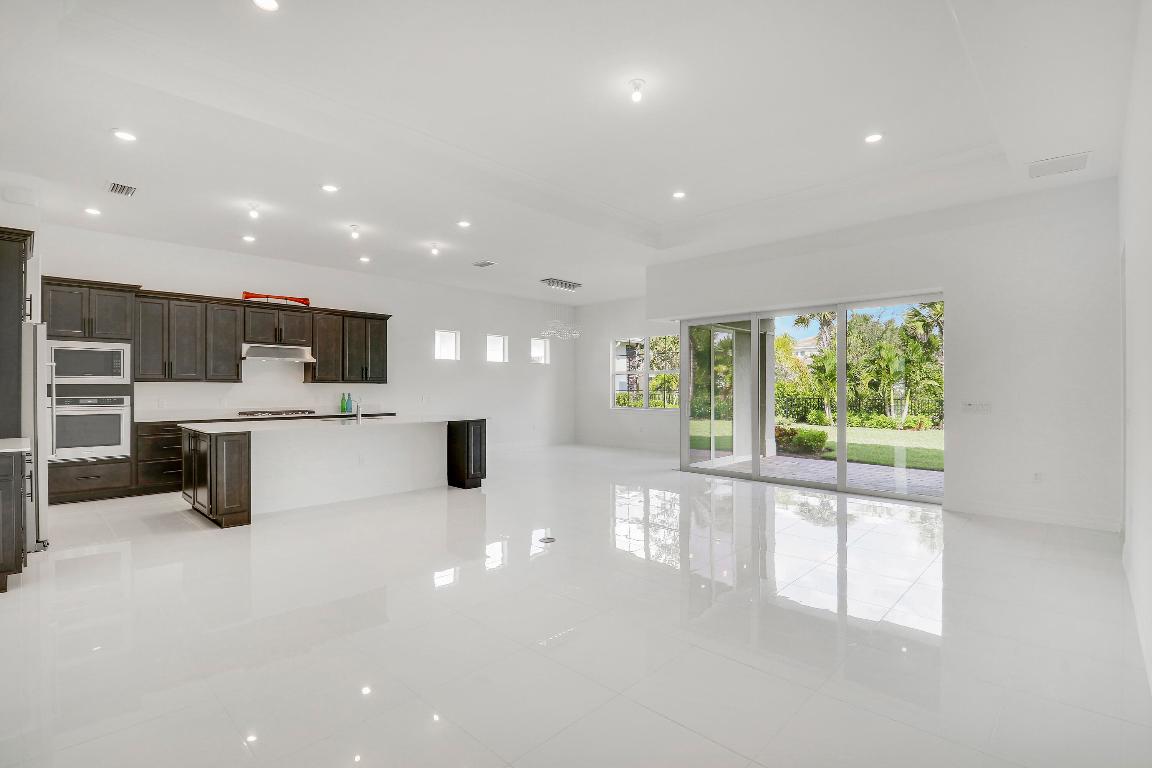 Avenir Site Pal 3 POD 8 - Residential Lease