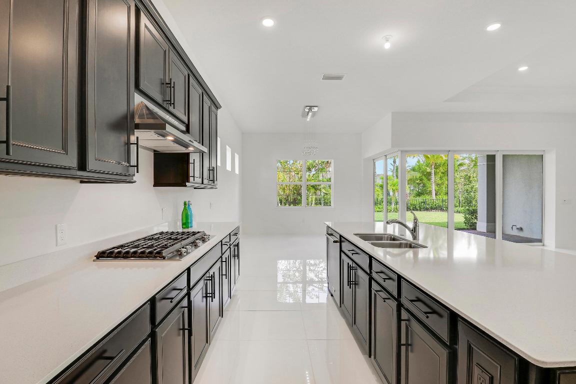 Avenir Site Pal 3 POD 8 - Residential Lease