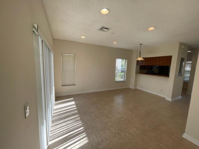 PALMBROOKE TOWNHOMES - Residential Lease