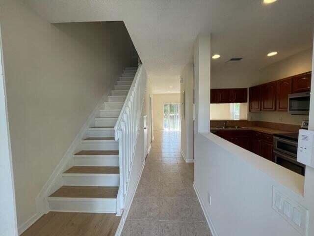 PALMBROOKE TOWNHOMES - Residential Lease