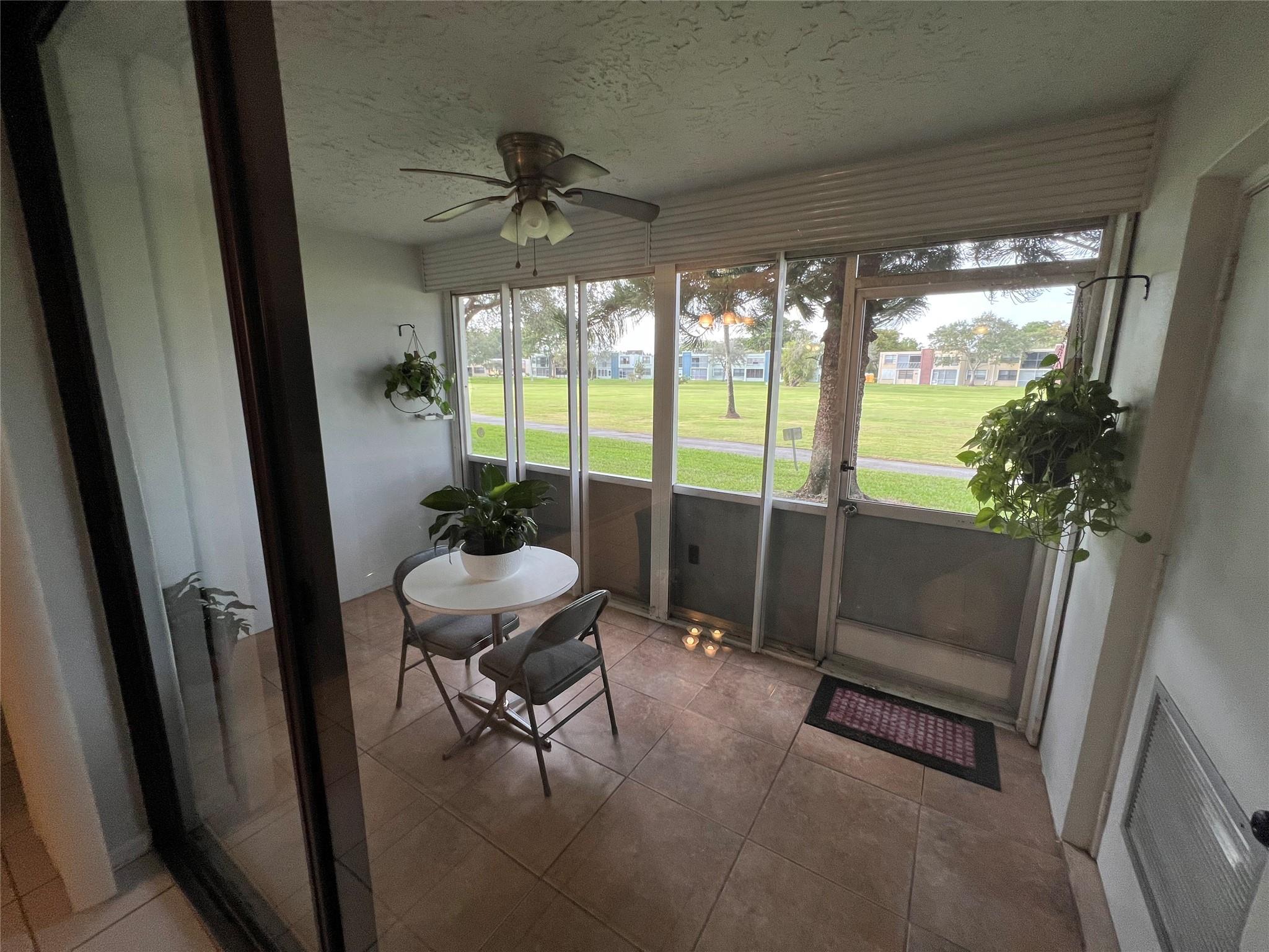 PALM SPRINGS - Residential