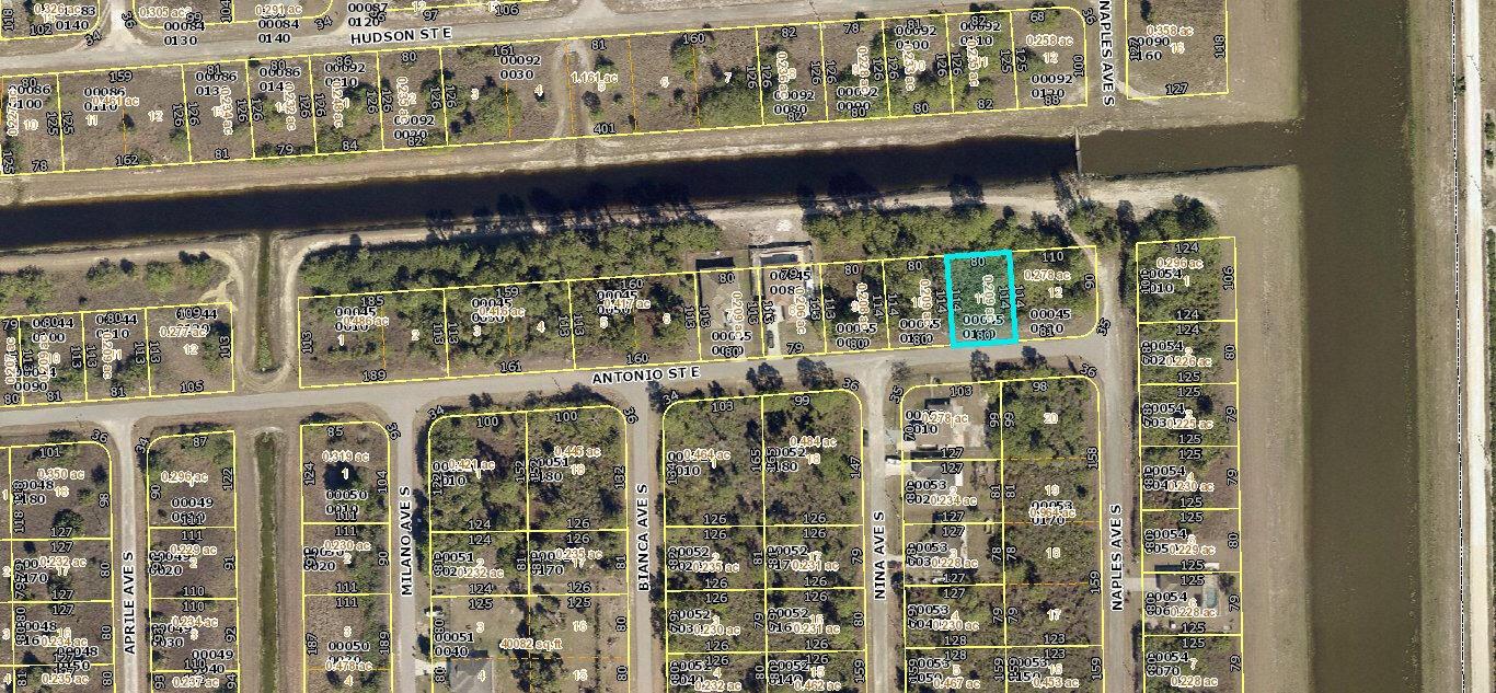 Build a brand new home on this .21 acre home site featuring views of the canal. PLEASE VERIFY ACCURACY OF AVAILABLE UTITILITIES.