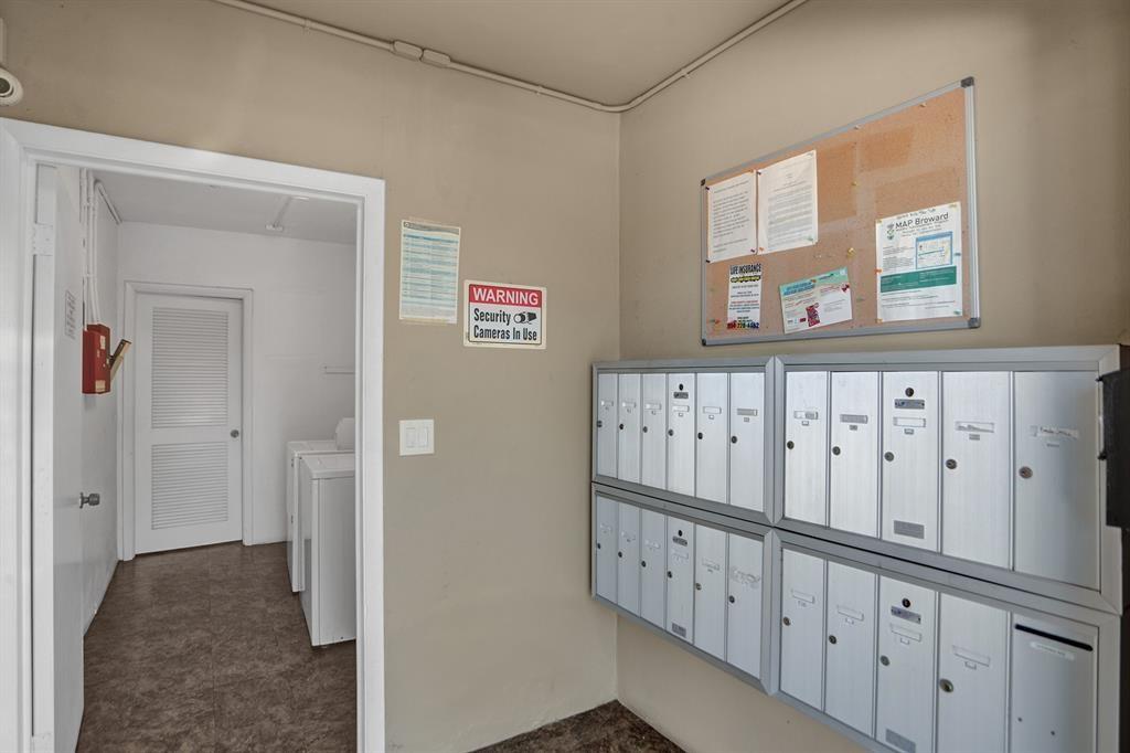 PRESIDENTIAL CONDOMINUM - Residential Lease