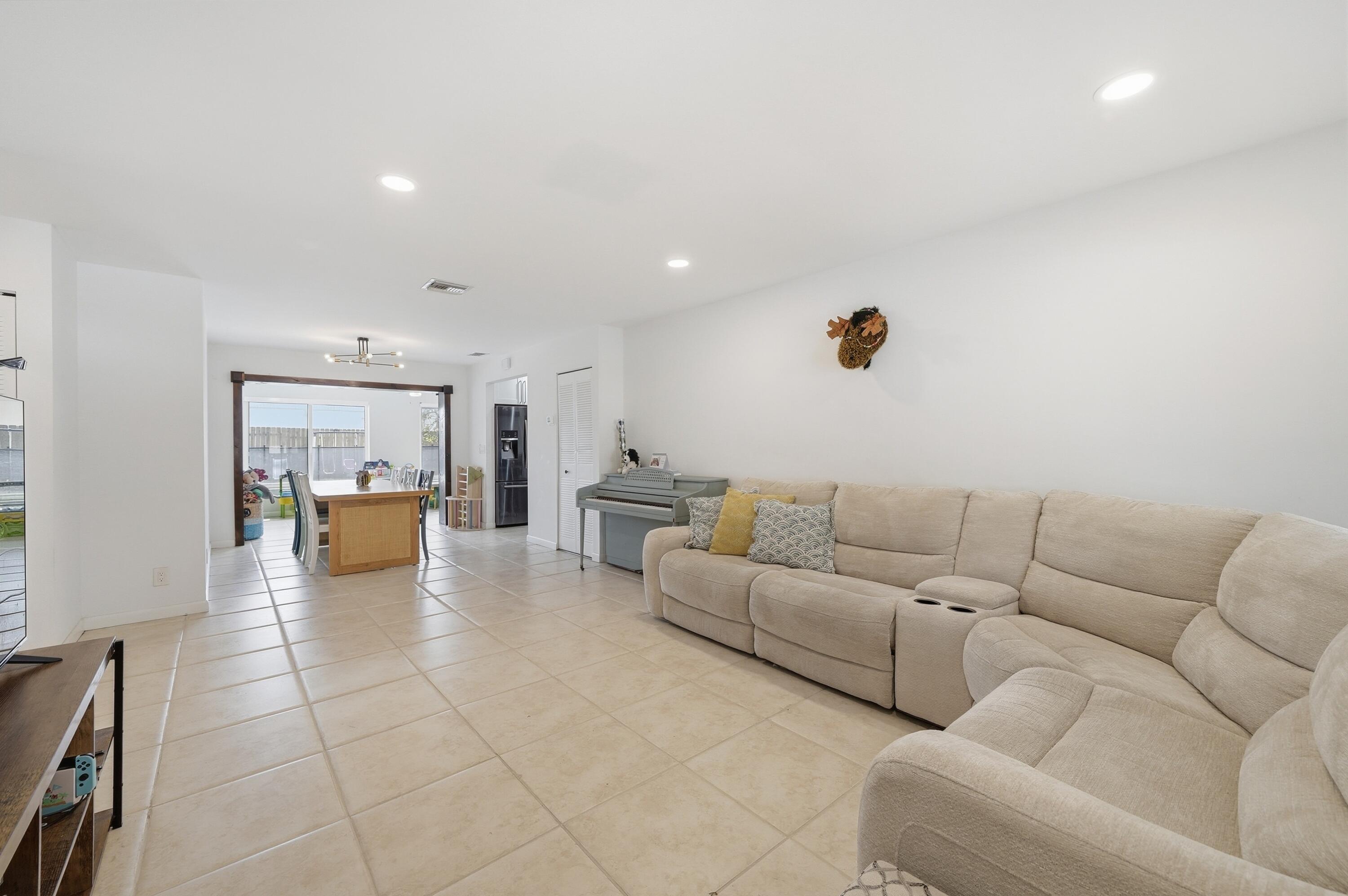 ORIOLE-MARGATE SEC 5 - Residential