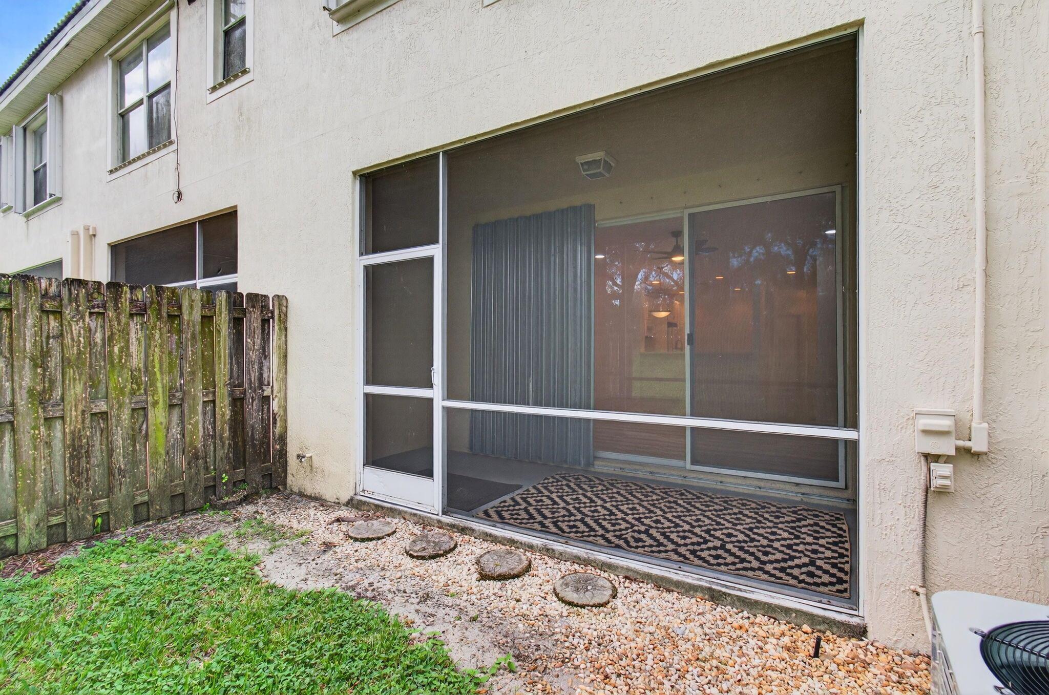 VERONA LAKES - Residential