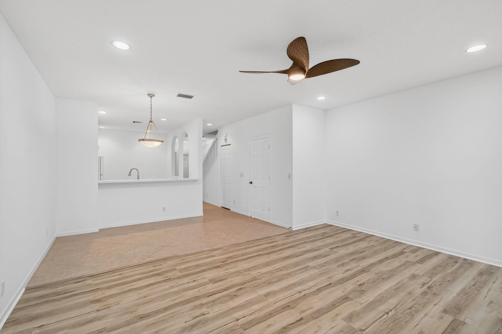 VERONA LAKES - Residential