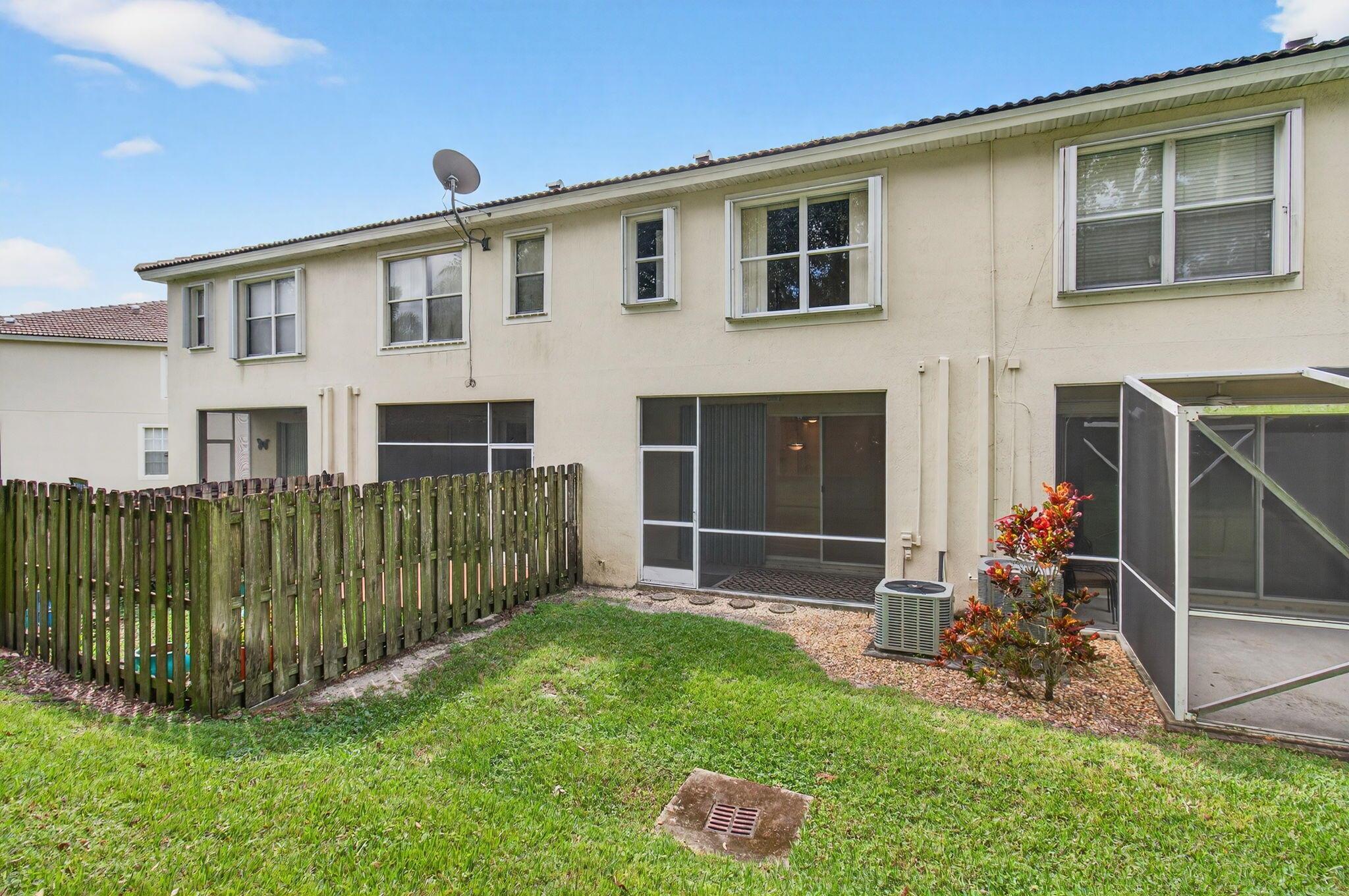 VERONA LAKES - Residential