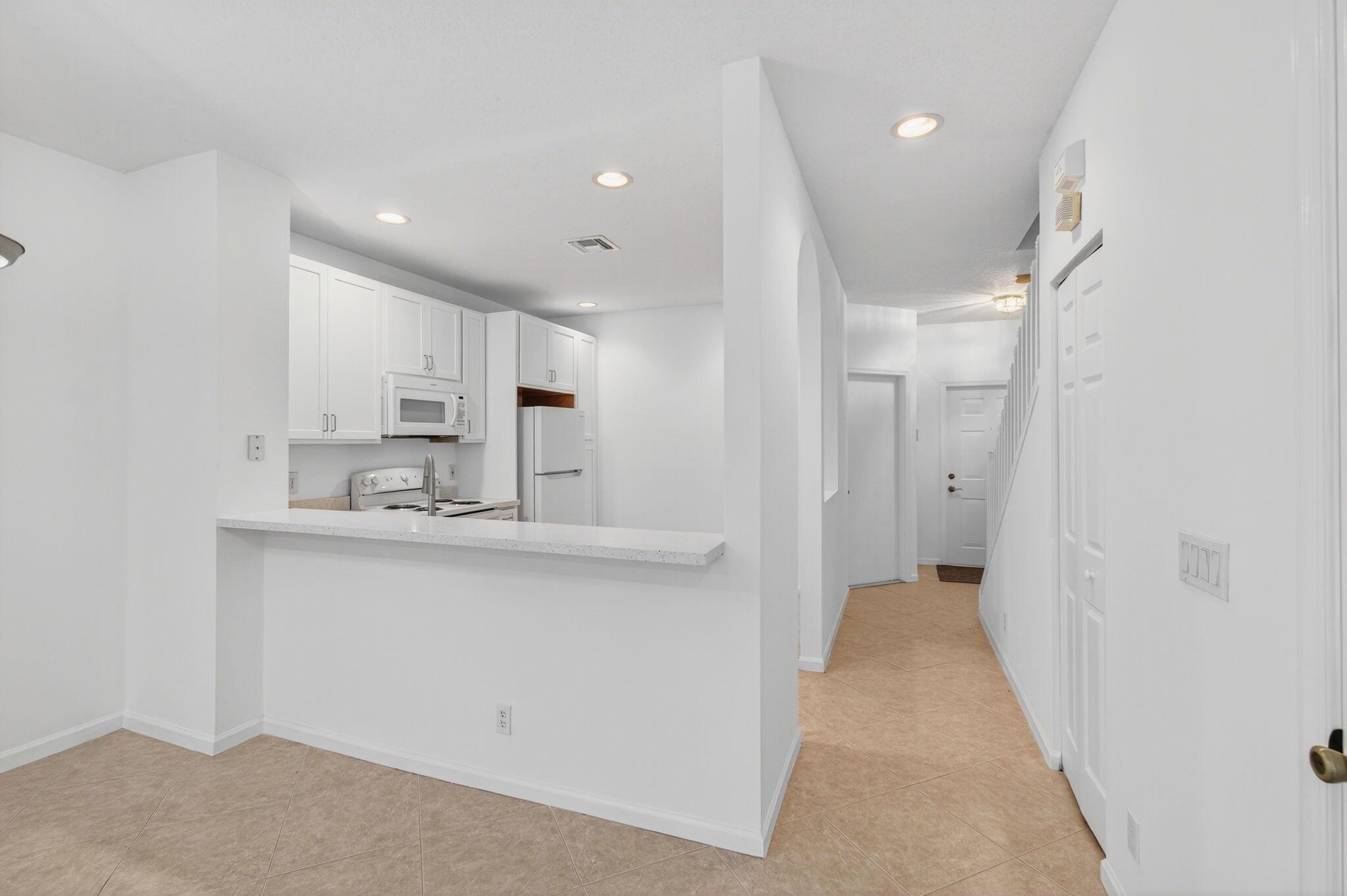 VERONA LAKES - Residential