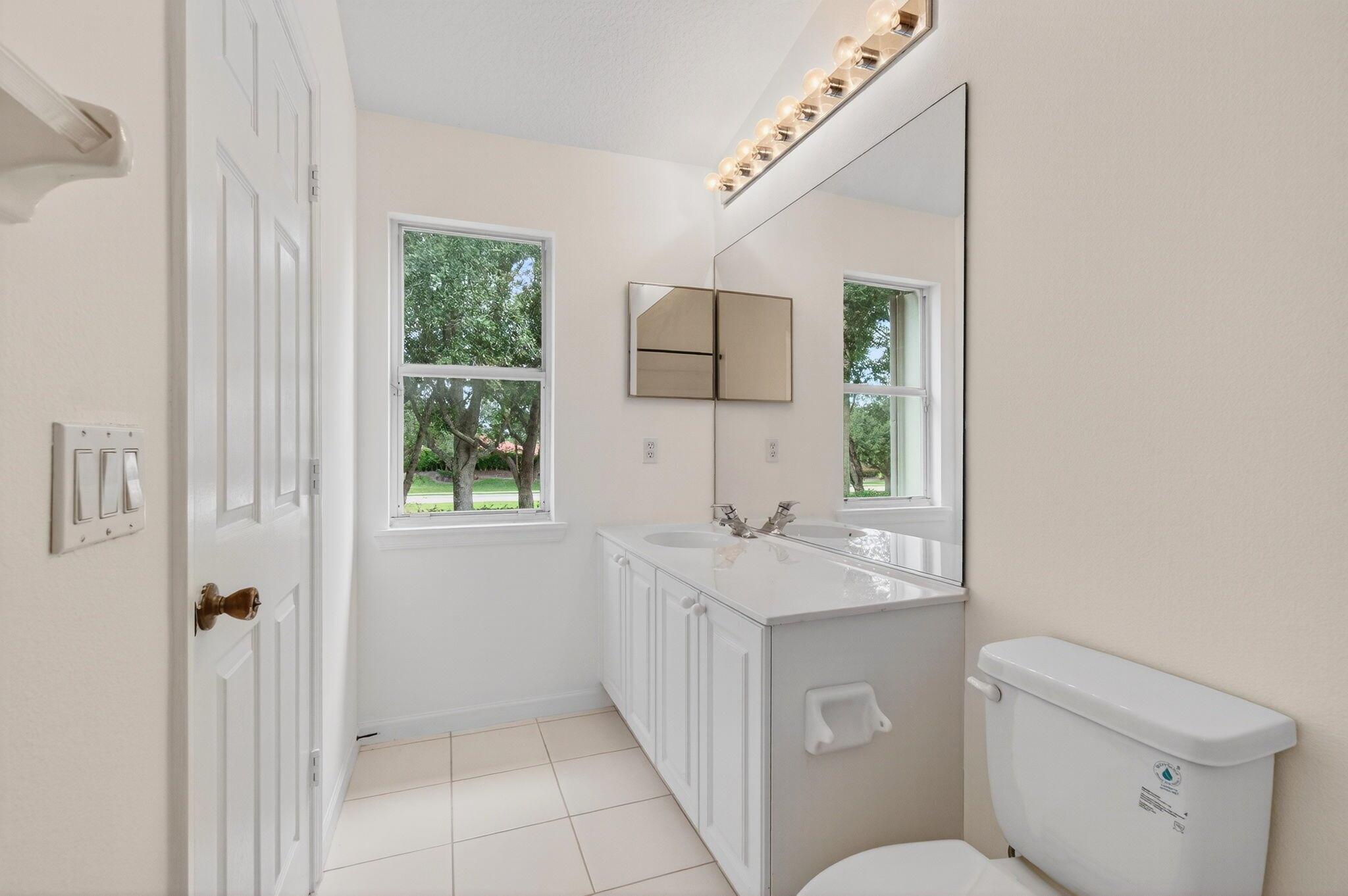 VERONA LAKES - Residential