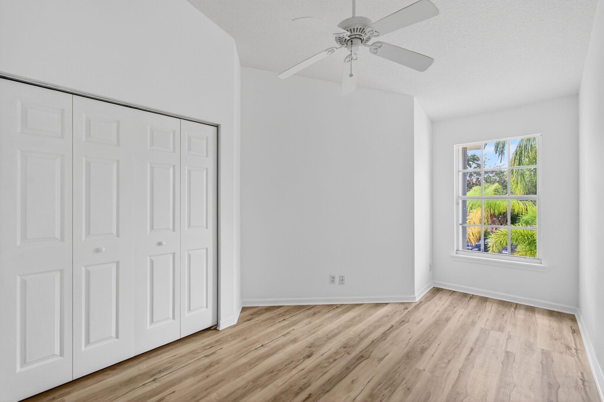 VERONA LAKES - Residential