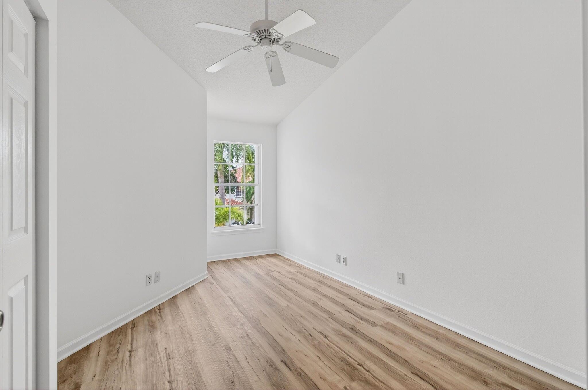 VERONA LAKES - Residential