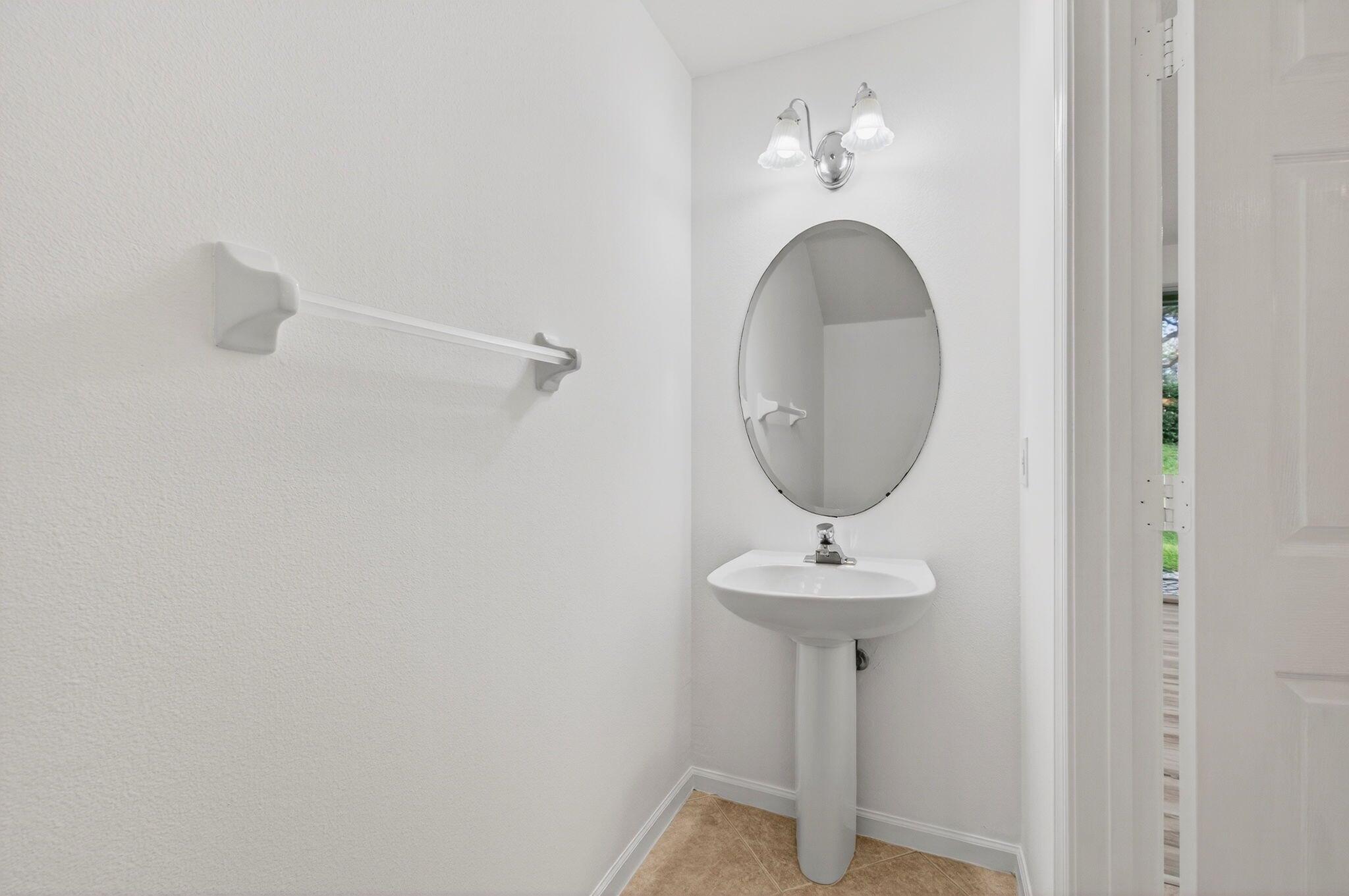 VERONA LAKES - Residential