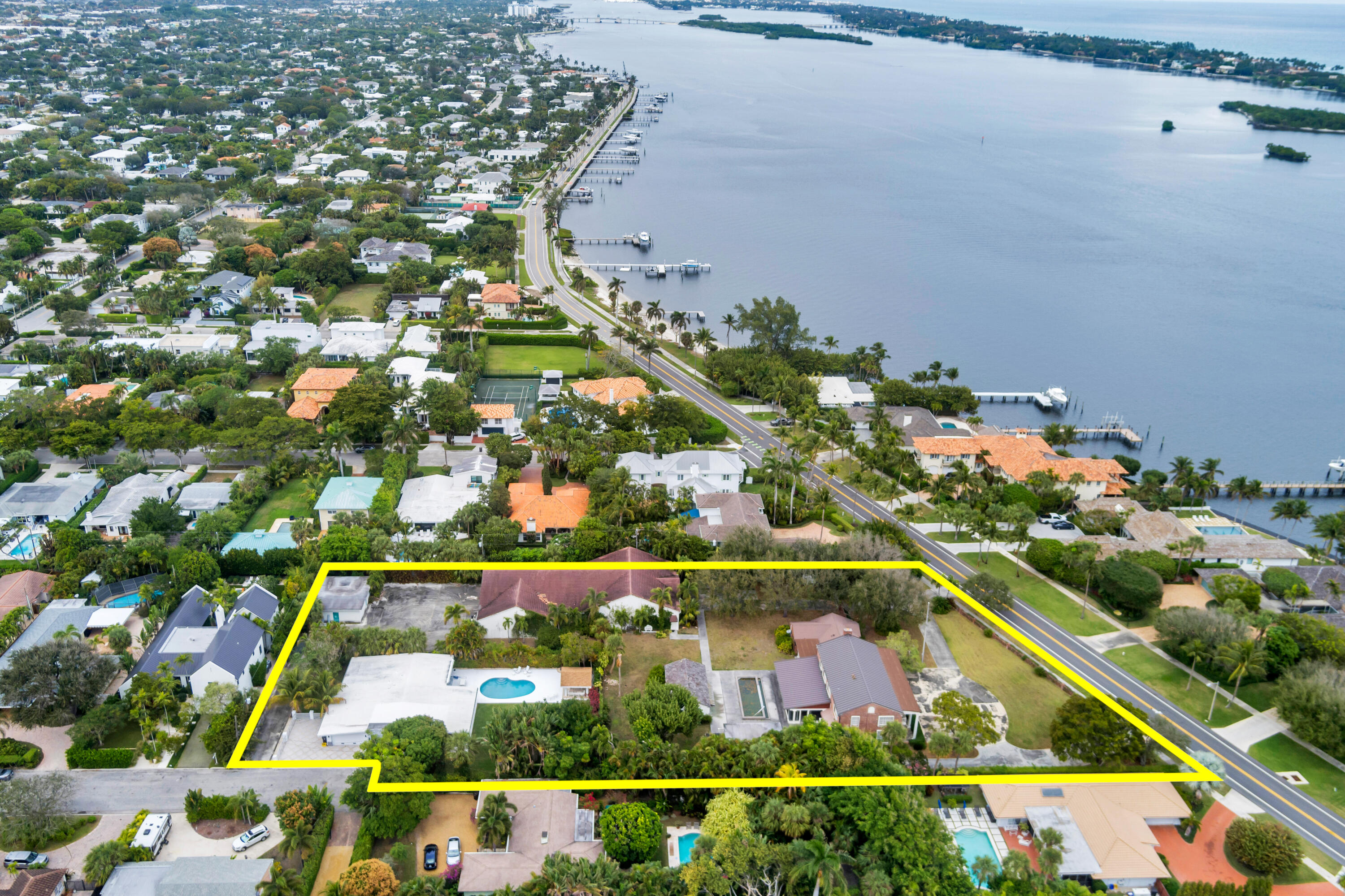 7621 S Flagler Drive