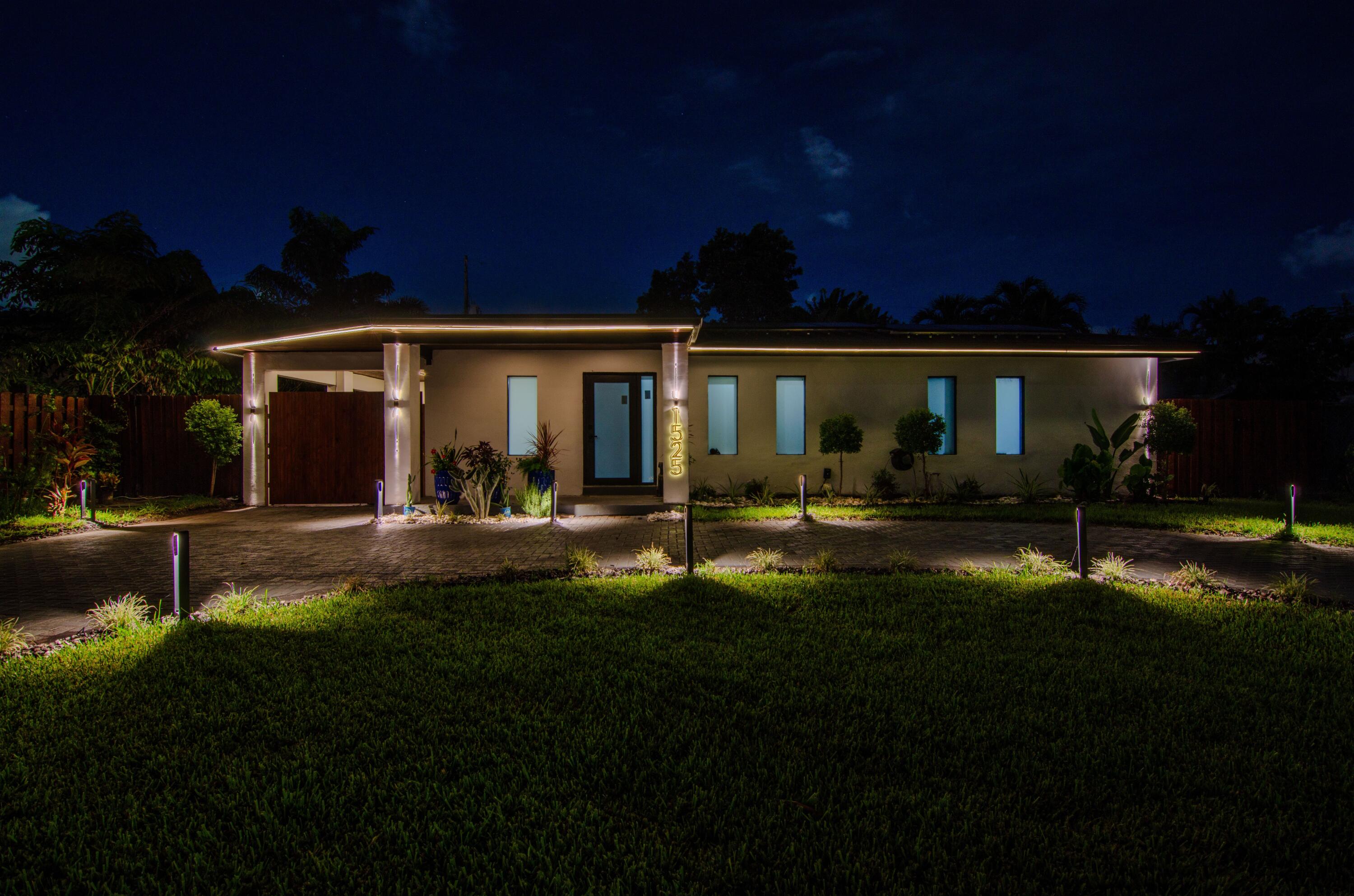 1525 NE 27TH Street