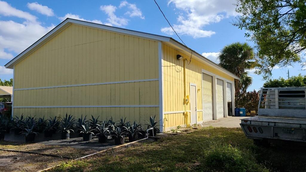 TROPICAL FRUIT FARMS - Commercial Sale