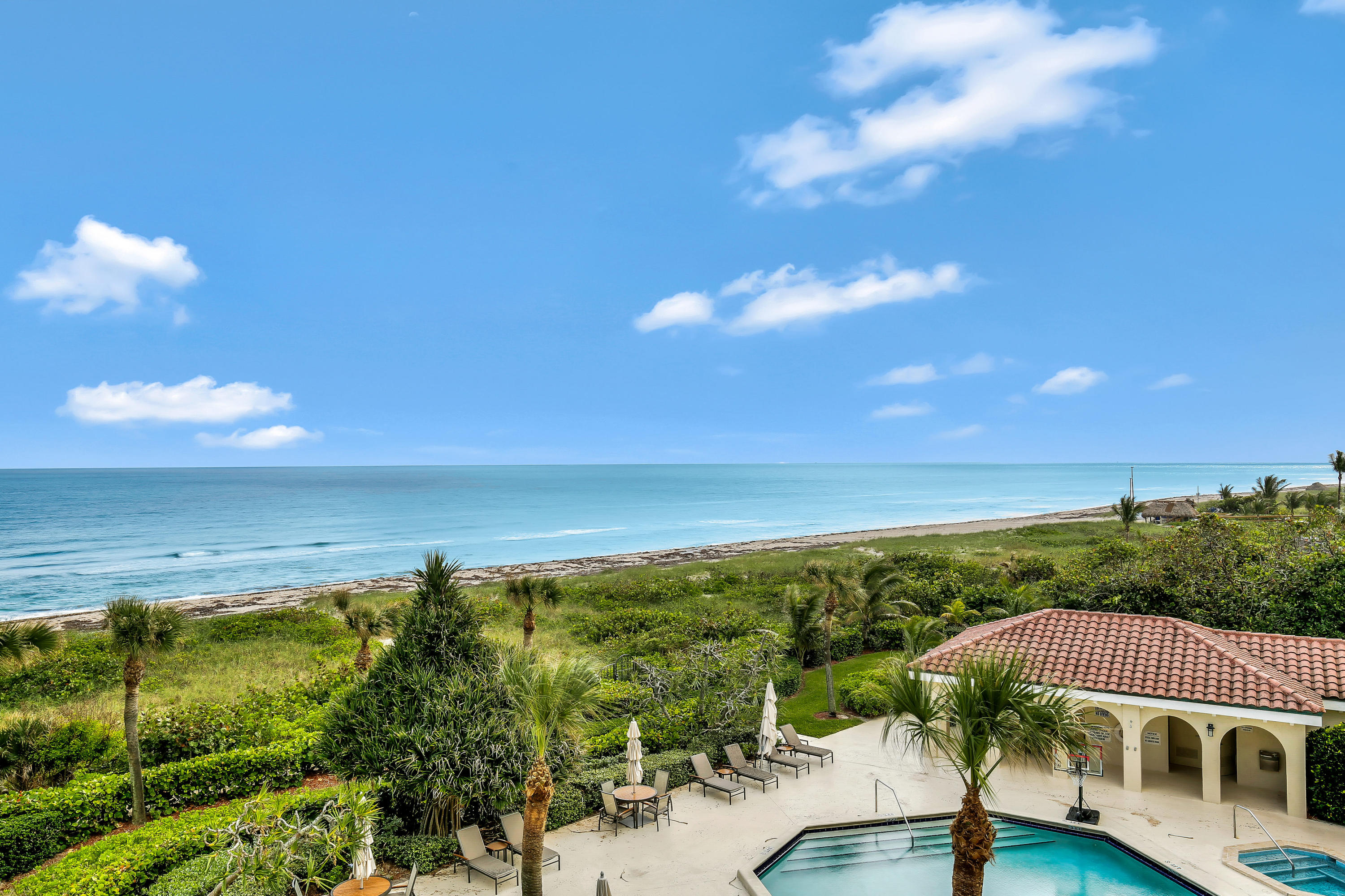 EL CORTIJO COND DECL FILE - Residential