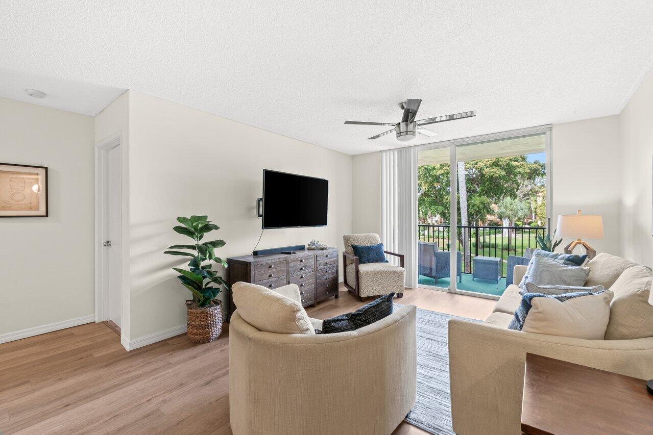 YACHT CLUB ON THE INTRACO - Residential Lease