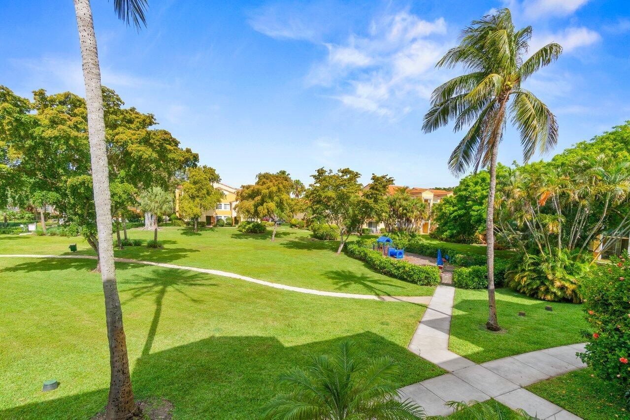 YACHT CLUB ON THE INTRACO - Residential Lease