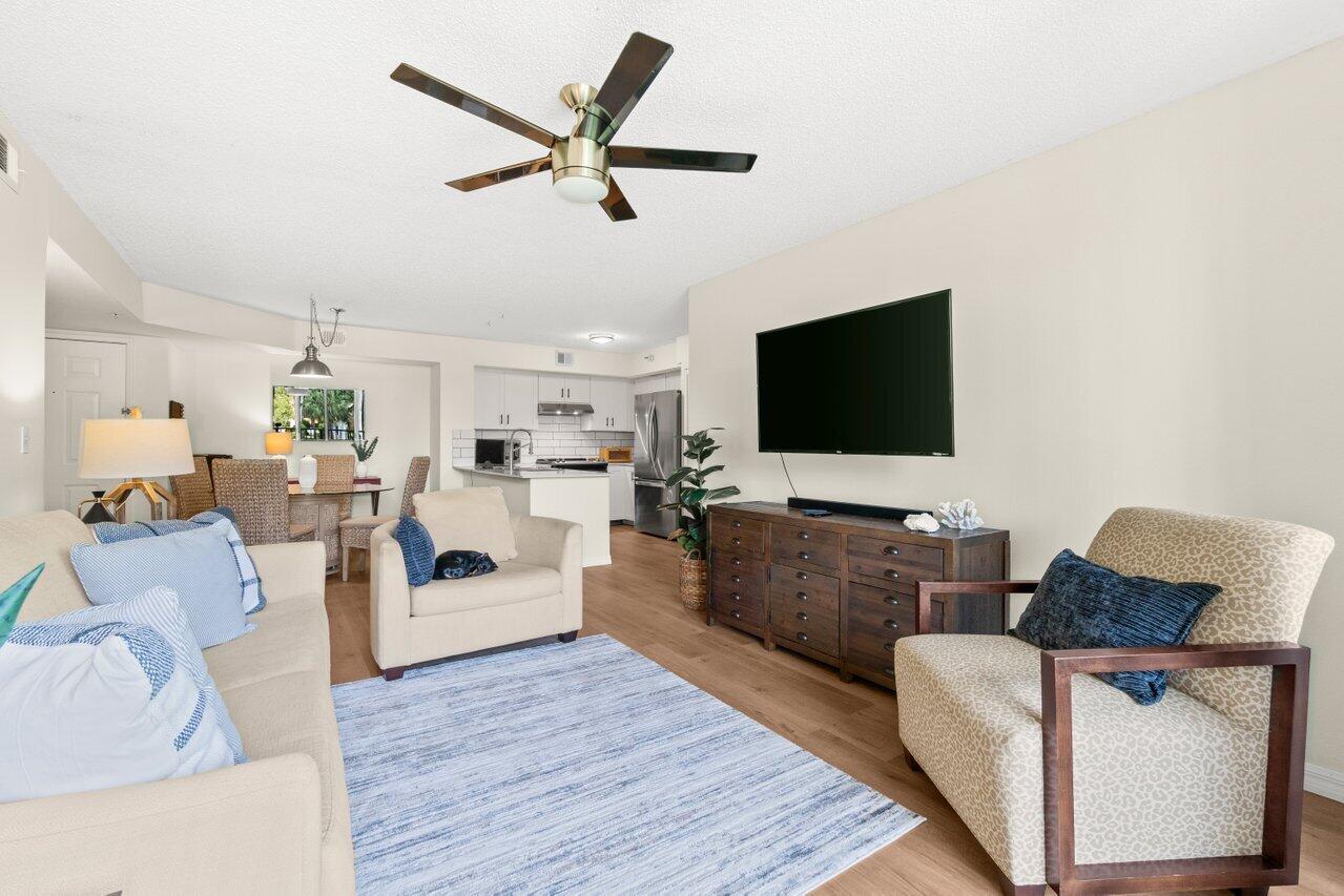 YACHT CLUB ON THE INTRACO - Residential Lease