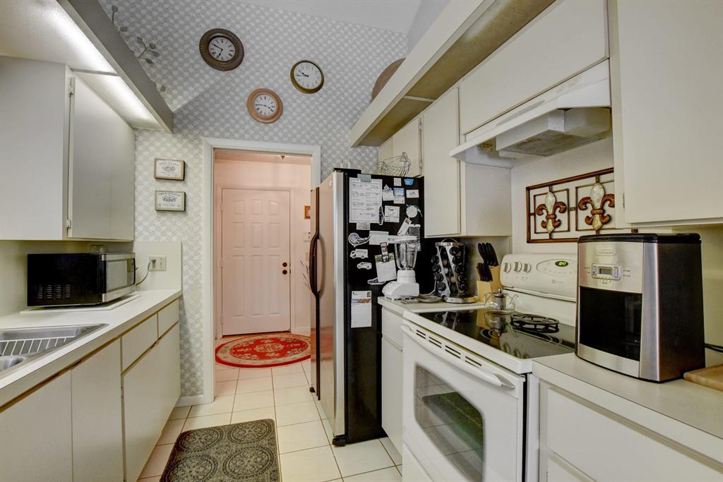 SARATOGA POINTE - Residential