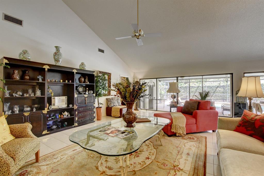 SARATOGA POINTE - Residential