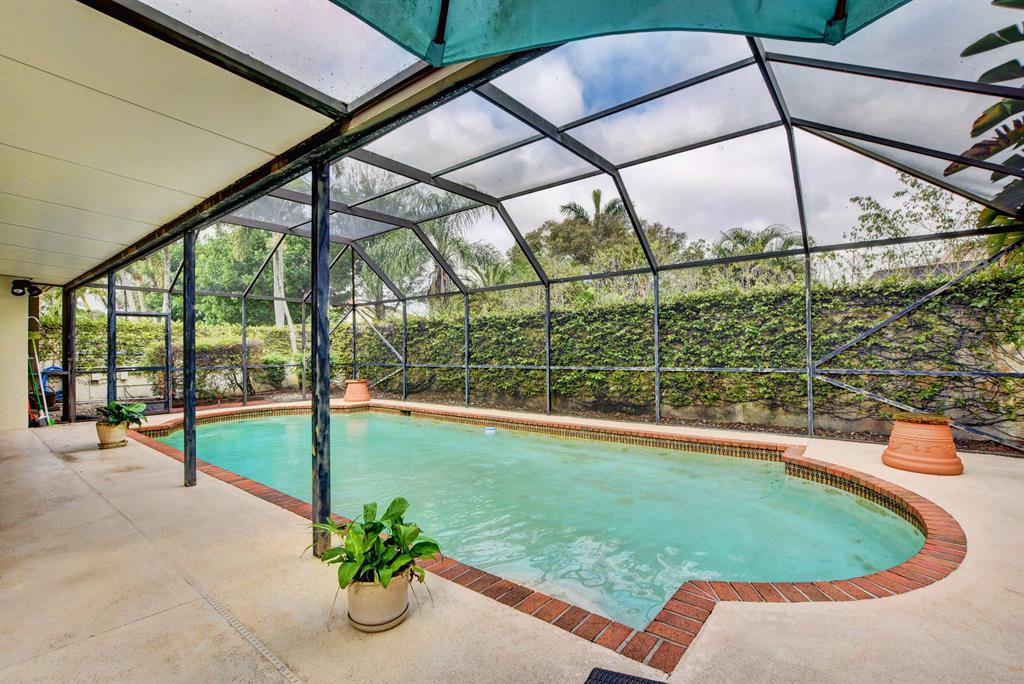 SARATOGA POINTE - Residential