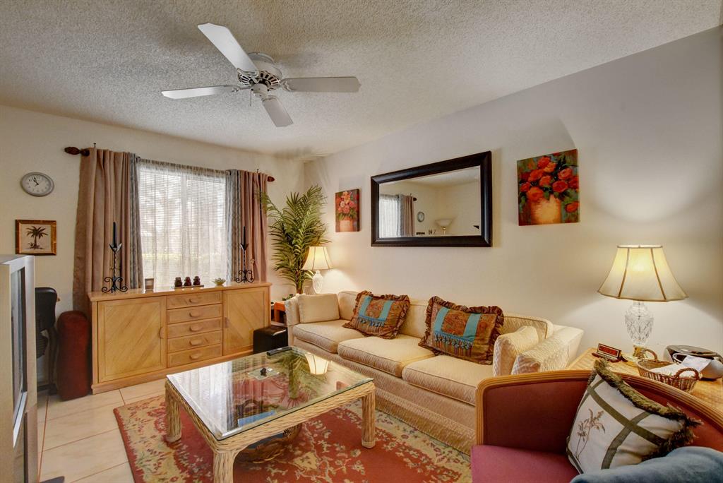 SARATOGA POINTE - Residential