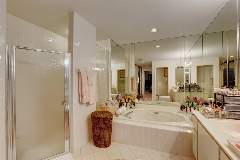 SARATOGA POINTE - Residential