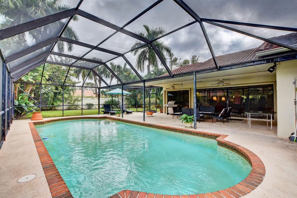 SARATOGA POINTE - Residential