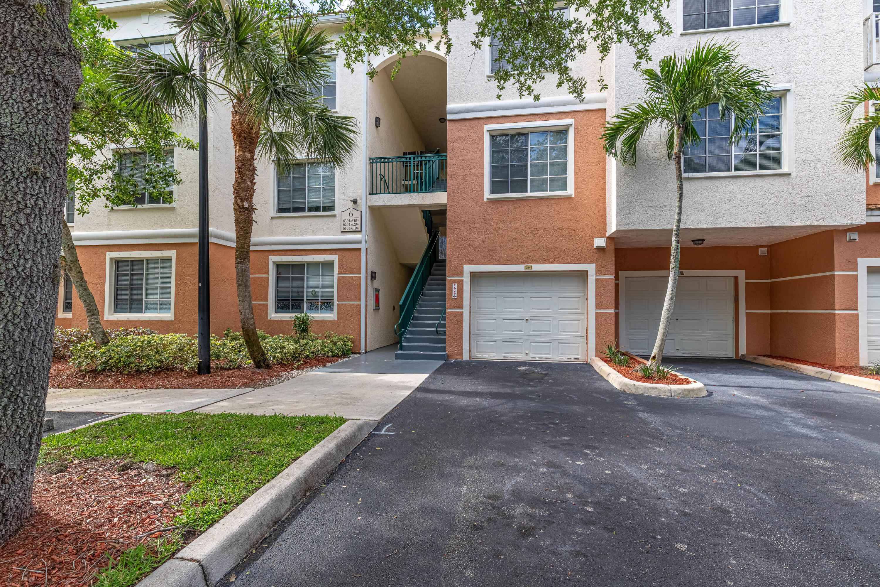 FIORE AT THE GARDENS CONDO - Residential