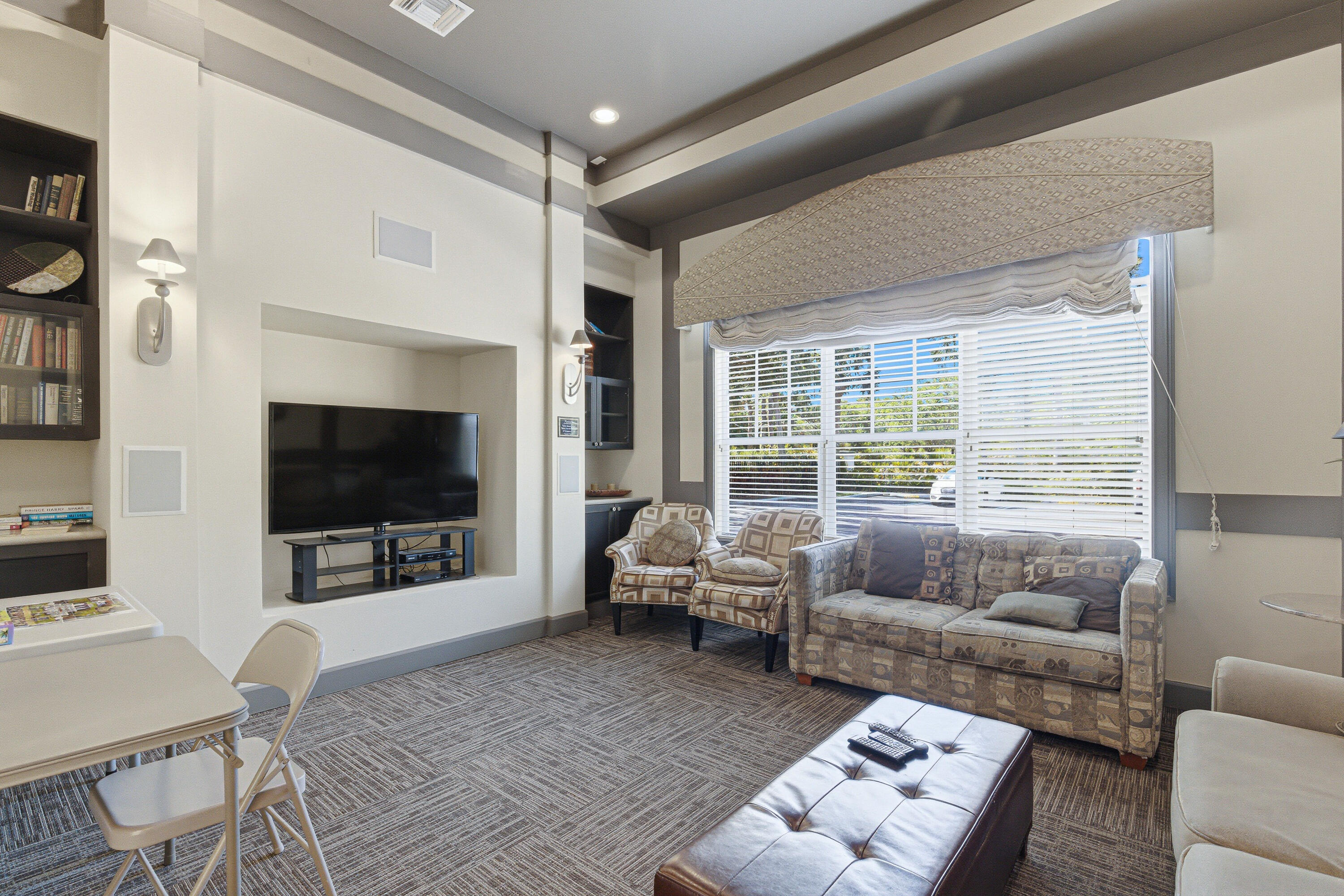 FIORE AT THE GARDENS CONDO - Residential