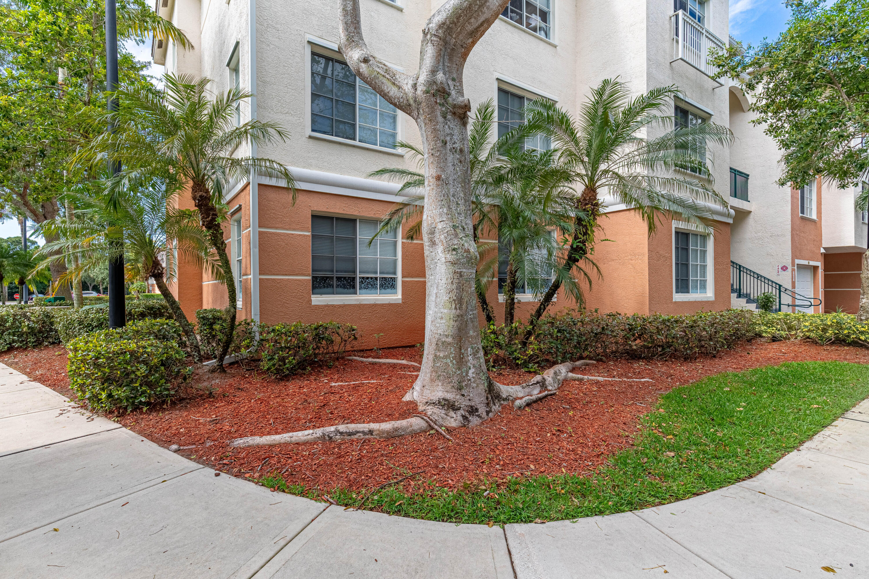 FIORE AT THE GARDENS CONDO - Residential