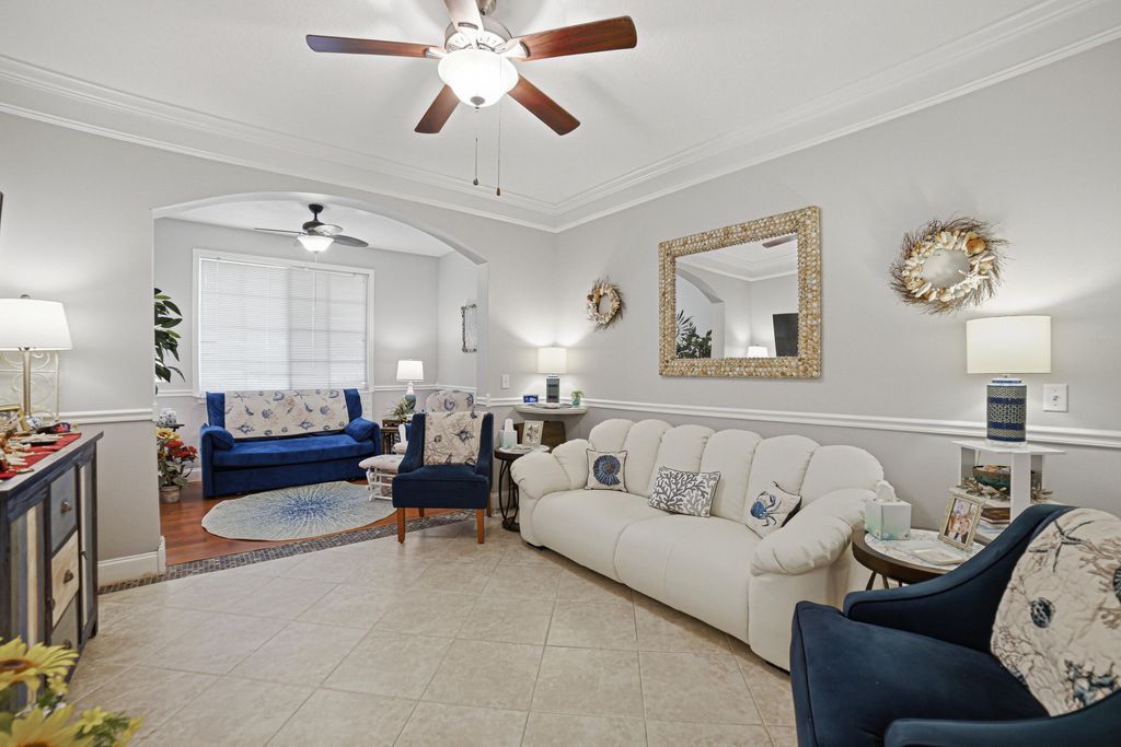 Photo of 6101 Myrtlewood Circle W, Palm Beach Gardens, FL 33418 (MLS # B26019472)