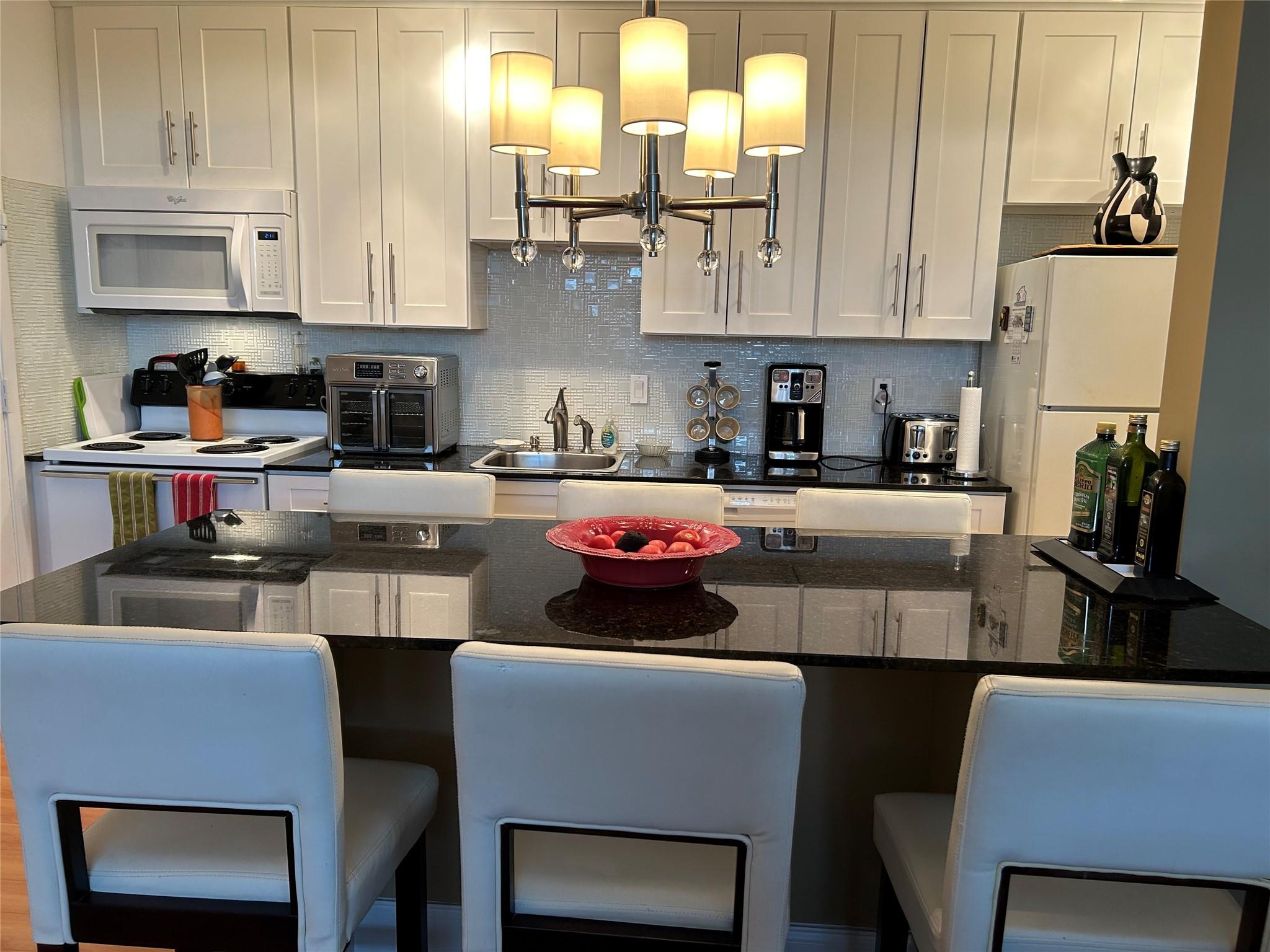 View photos, virtual tours, details... 1821 NE 62nd St 331