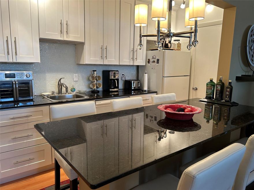 Rarely available ! This immaculate unit has been beautifully remodeled and just freshly painted ! Move right in to this one without the need to update ! Corner Unit has lots of natural light ! Best Value in NE Ft Lauderdale ! Just a short jot to the beach and Federal HWY. You cannot beat the neighborhood ! Cash Required-650 Credit score required !