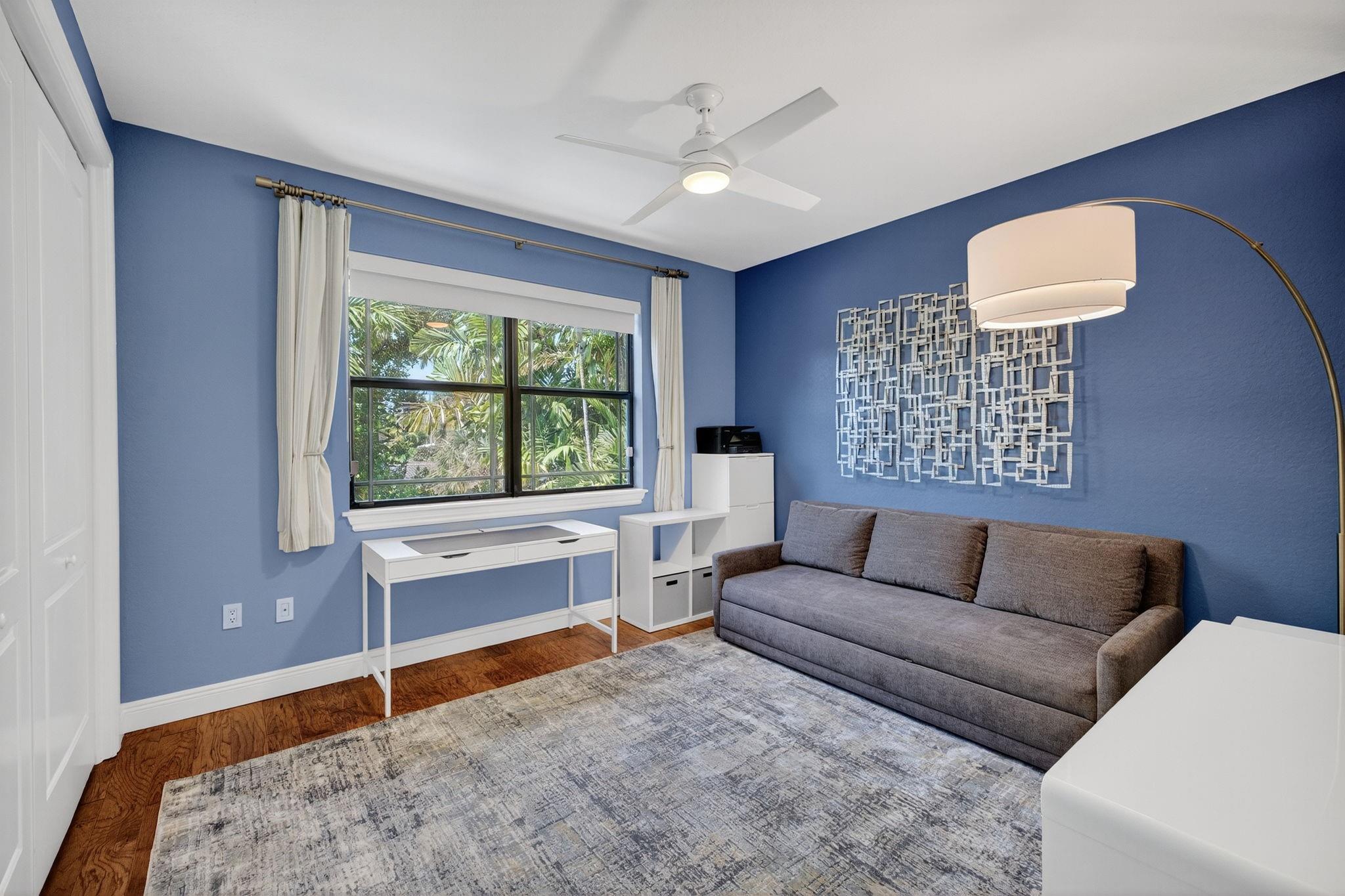 Lake Ridge Corner Townhou - Residential
