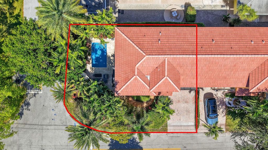 Photo of 1747 NE 12th Street #1747, Fort Lauderdale, FL 33304 (MLS # F10531665)