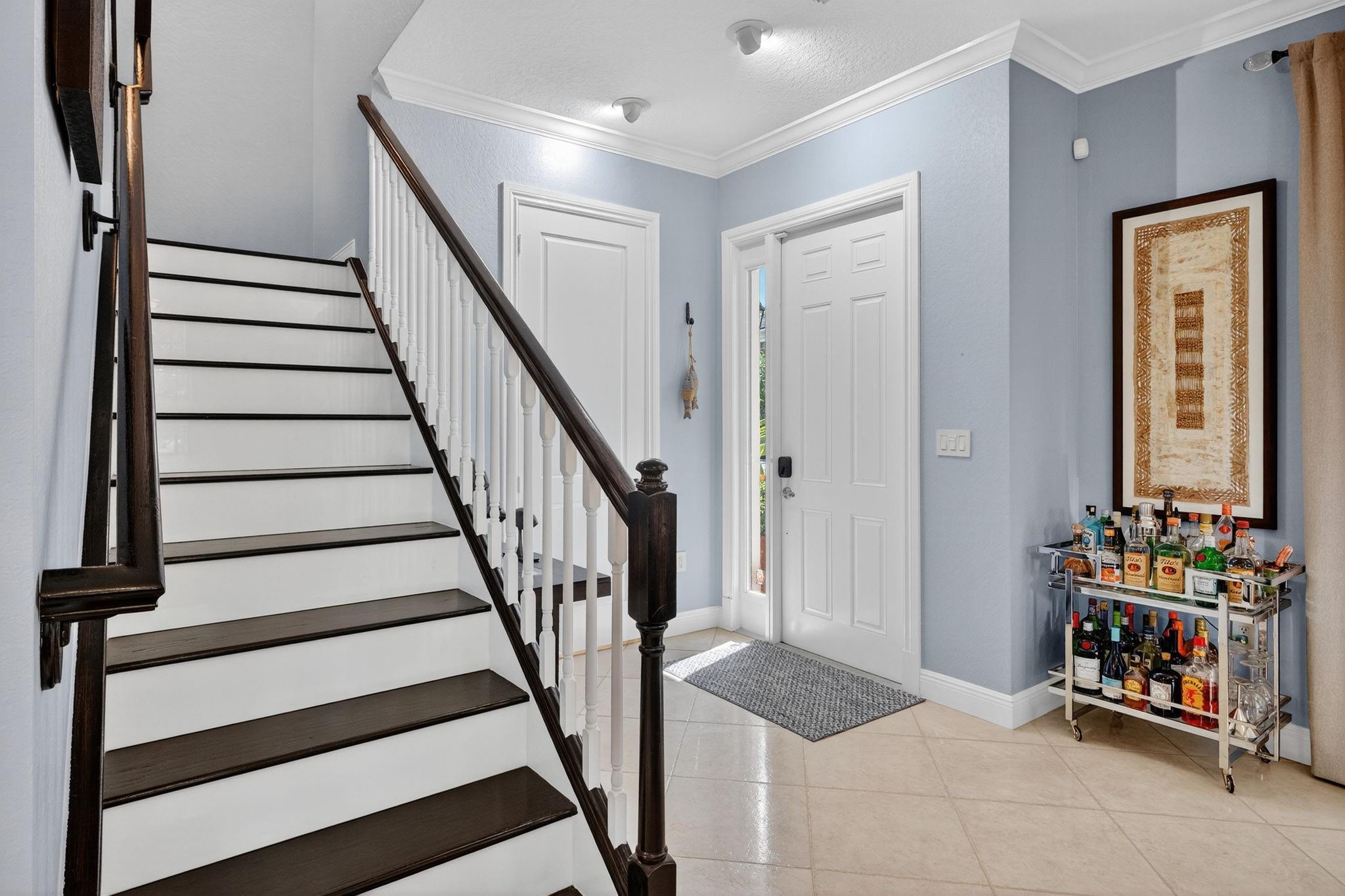 Lake Ridge Corner Townhou - Residential