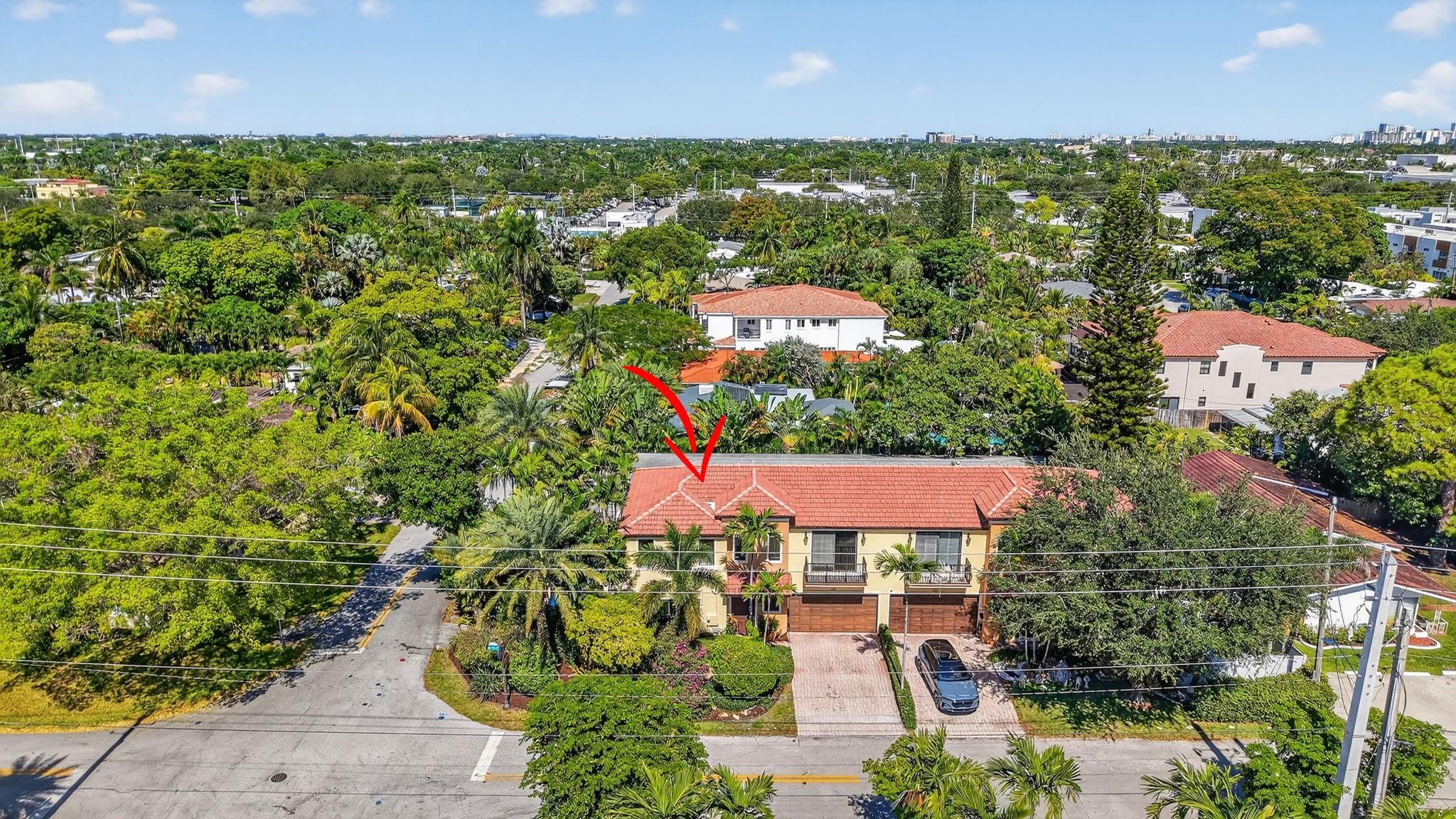 Lake Ridge Corner Townhou - Residential